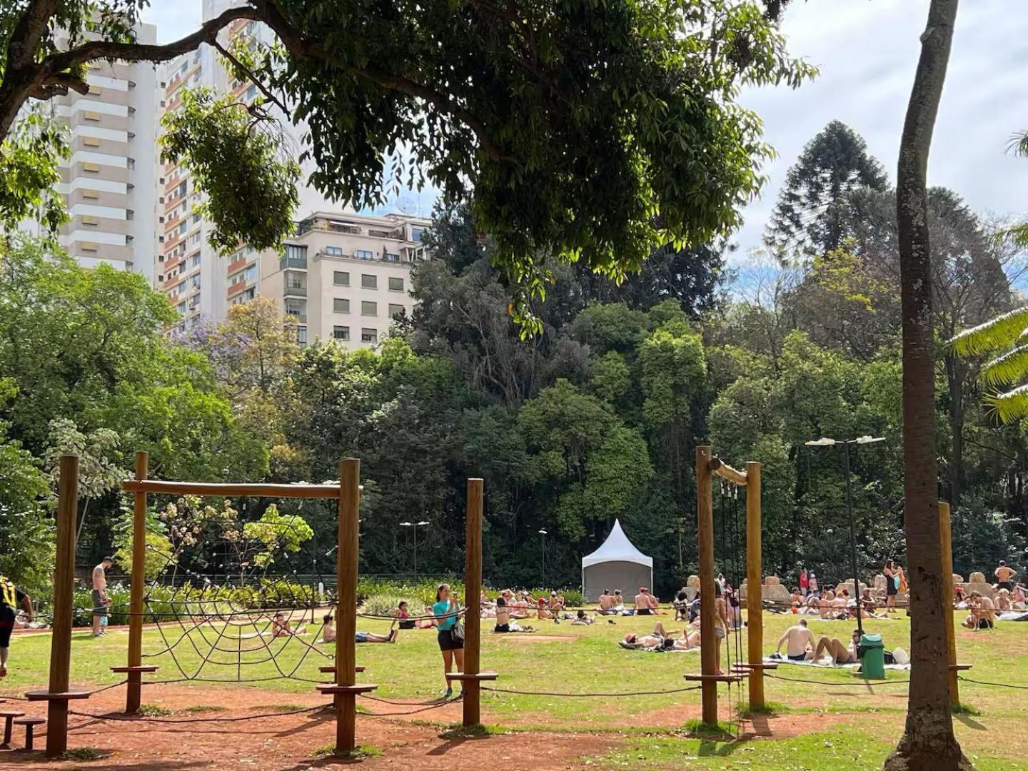 Apartment Com Ampla Vista, Pq Augusta, 11 Andar, Metro