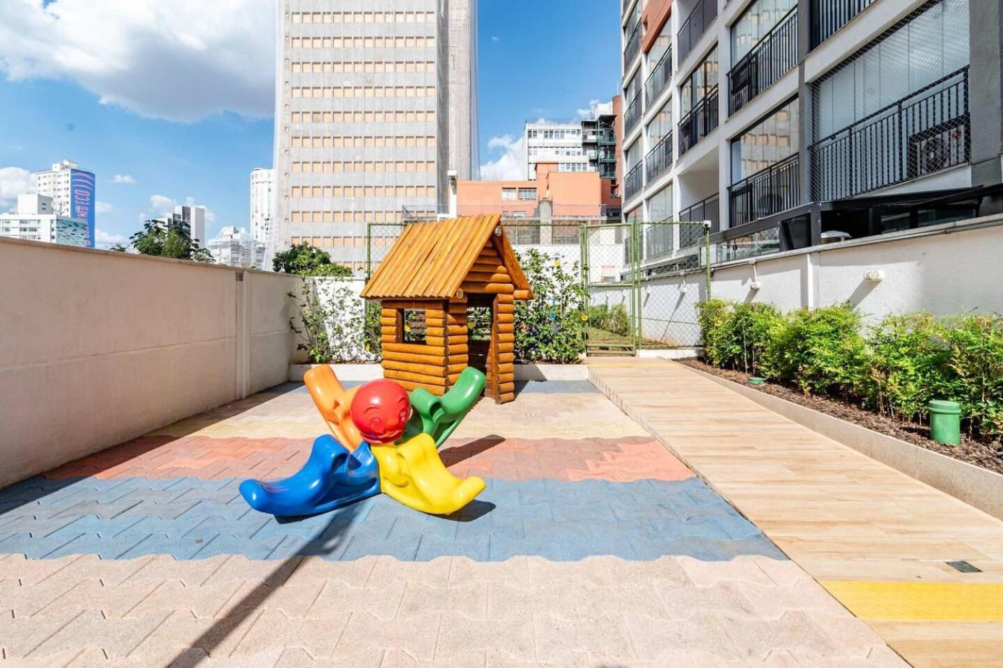 Com Ampla Vista, Pq Augusta, 11 Andar, Metro Sao Paulo