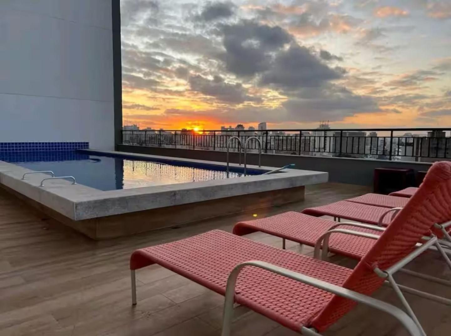 Apartment Com Ampla Vista, Pq Augusta, 11 Andar, Metro *