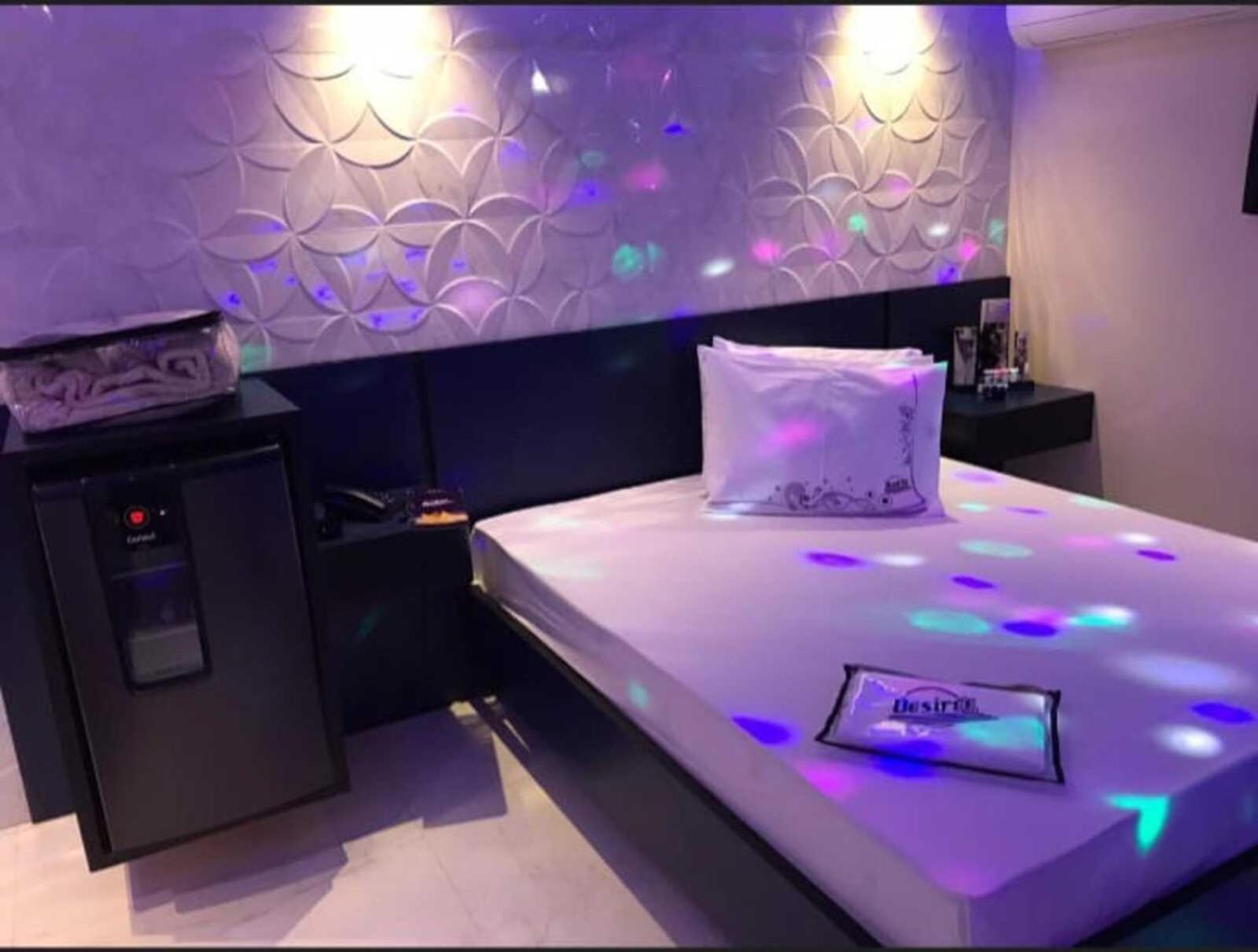 Desiree Hotel do amor