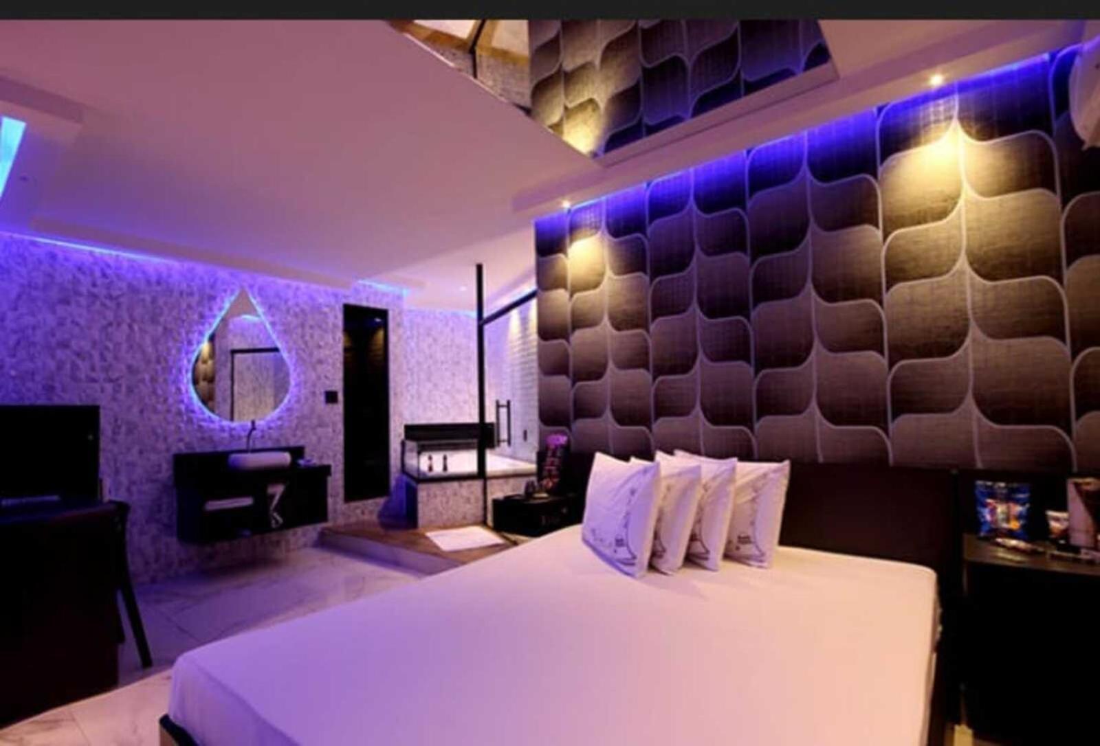 Hotel do amor Desiree *