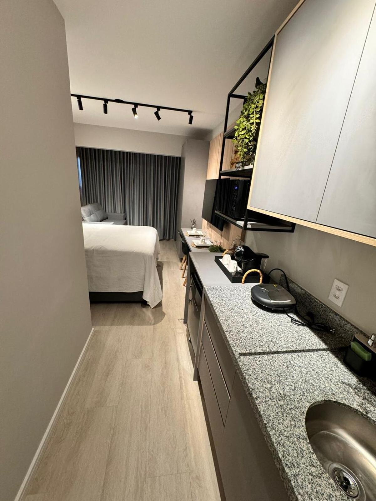 502 Lux Allianz Park Apartment