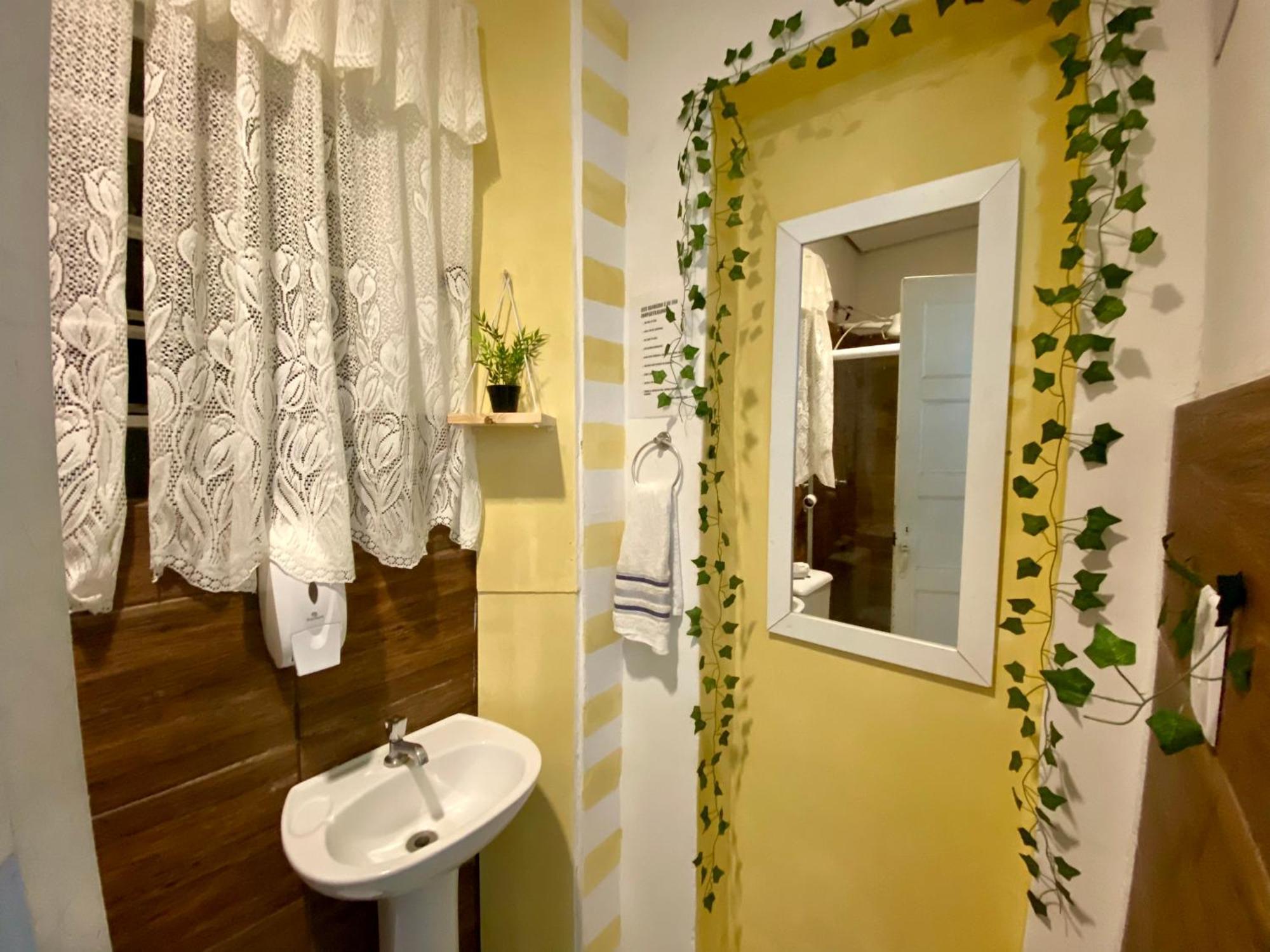 Casa Da Vo Lila - Quartos Privativos Ao Lado Do Metro Mariana E Ana Rosa! Seu Cantinho Em Sp Hostel Sao Paulo