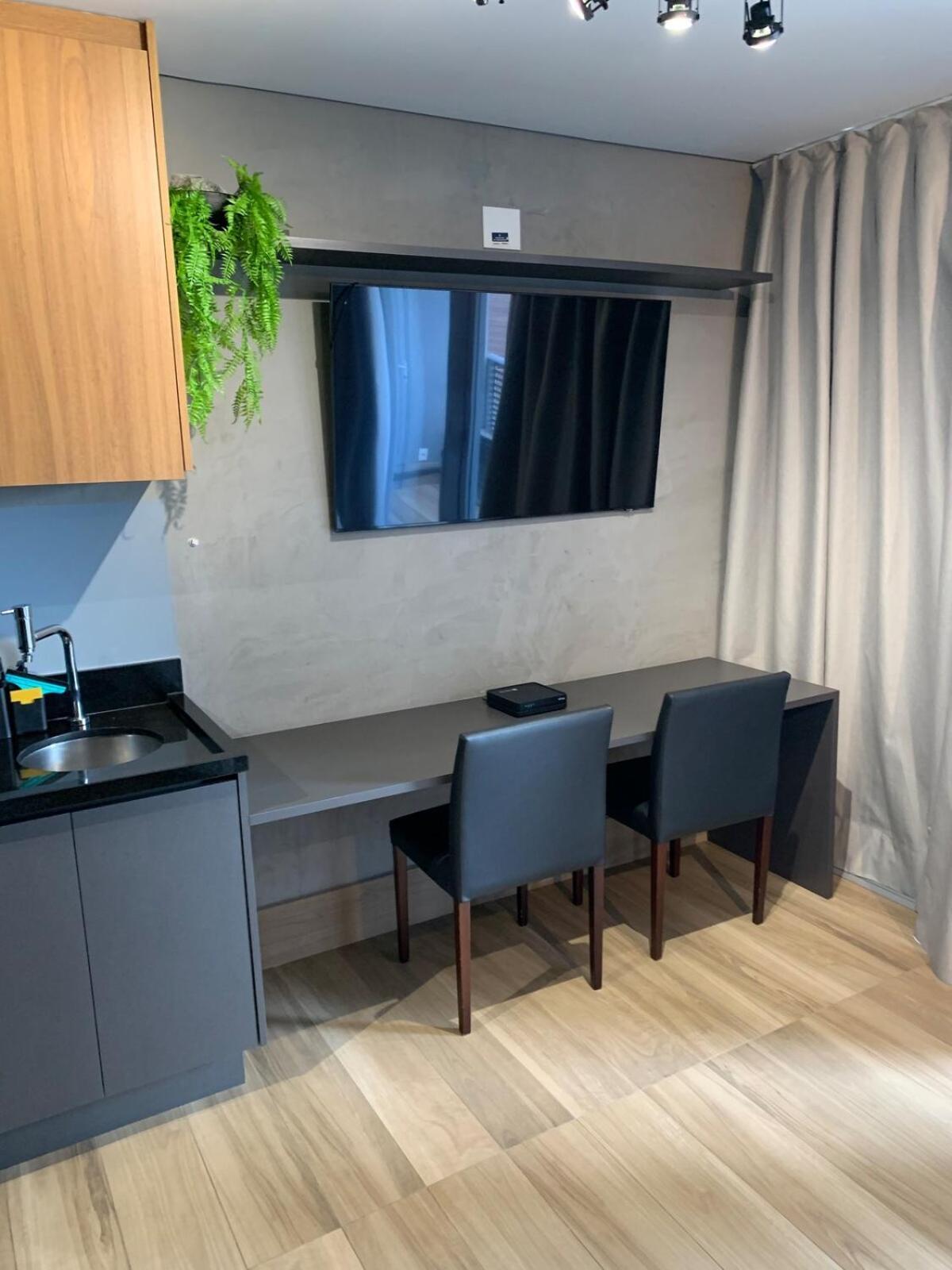 Em Pinheiros - Madalena Apartamento *