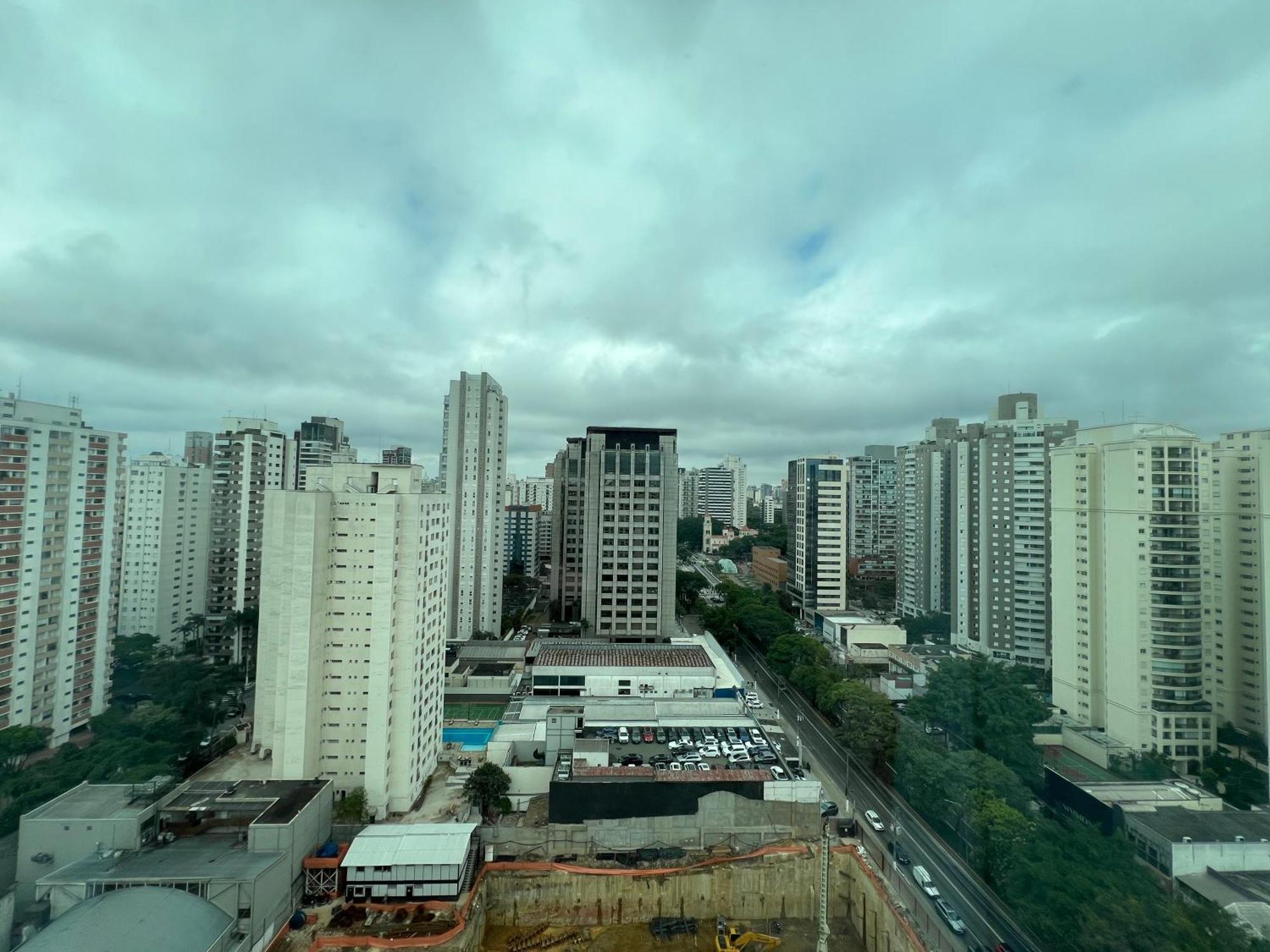 Hotel Av Ibirapuera 2534 Uh 1806 Sao Paulo