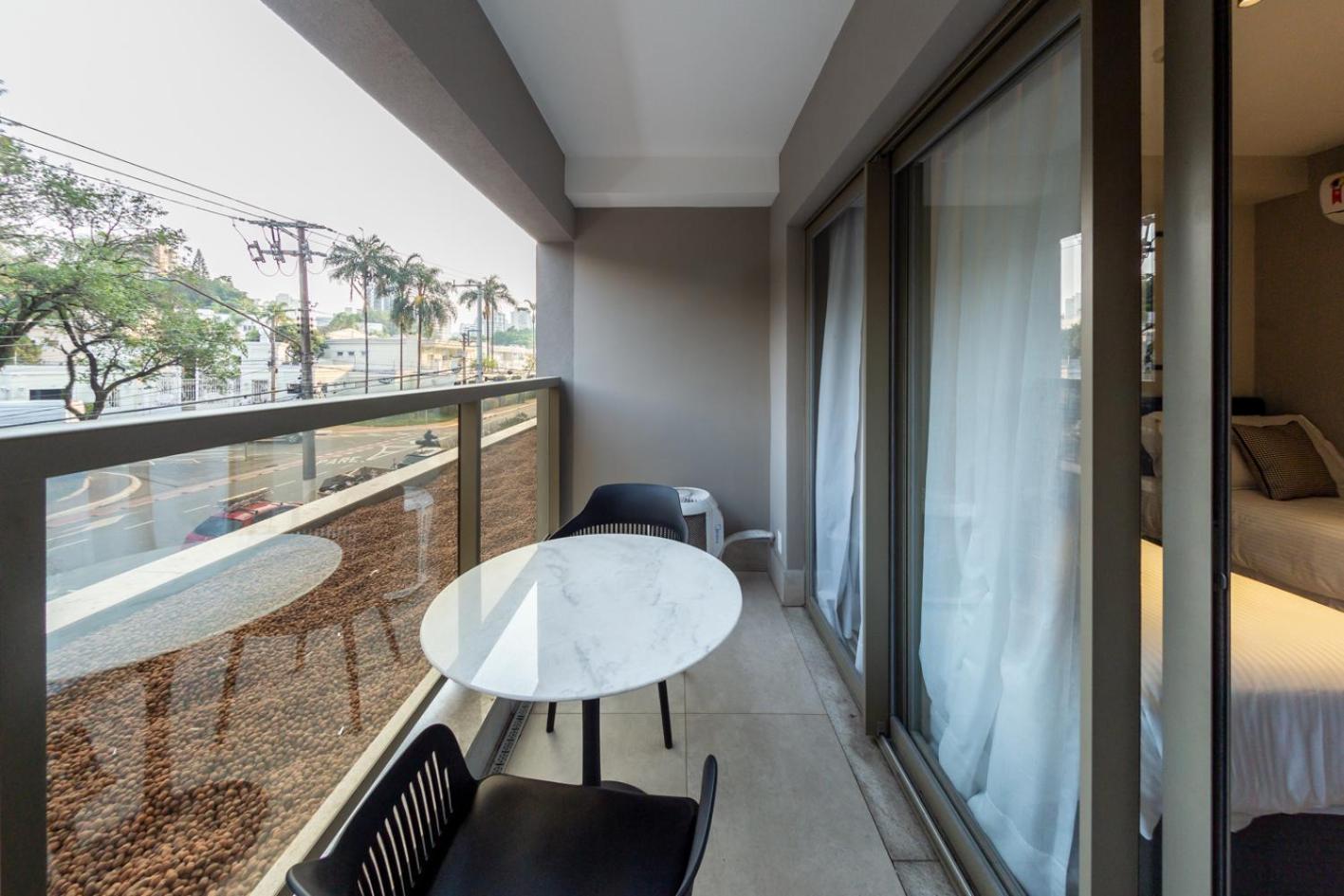 Hotel Charlie On The Parc Ibirapuera 4*