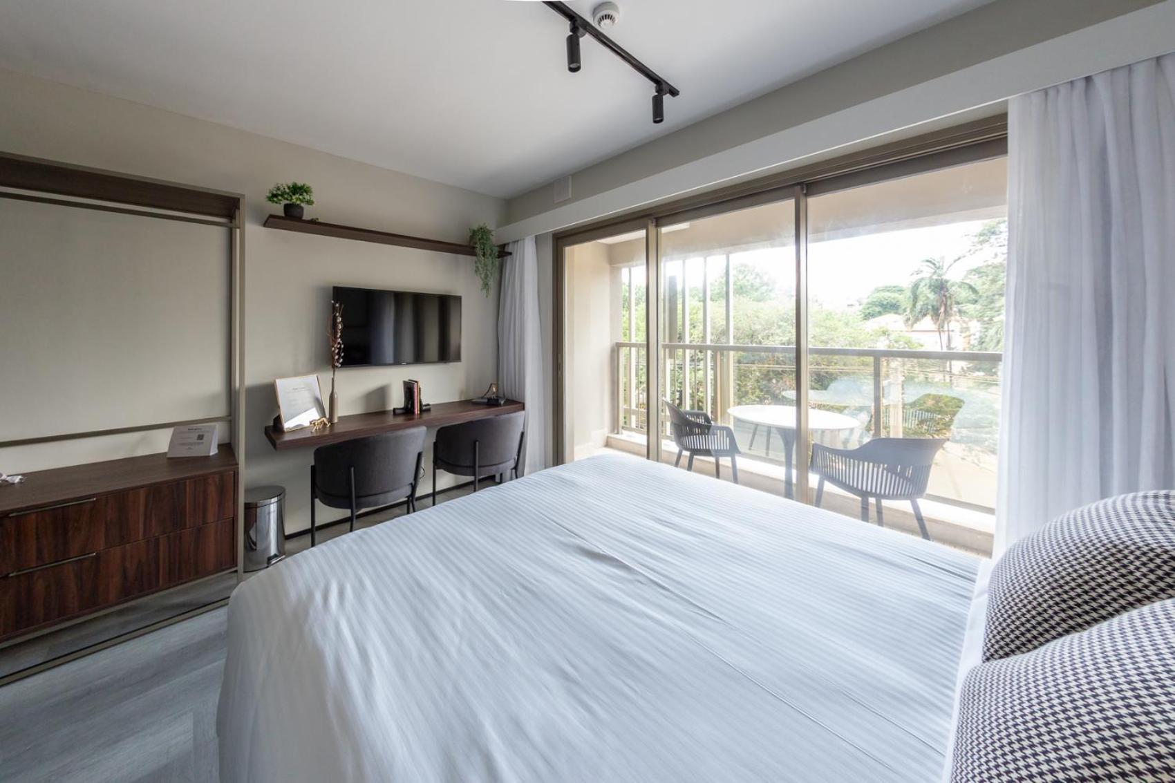 Hotel Charlie On The Parc Ibirapuera 4*