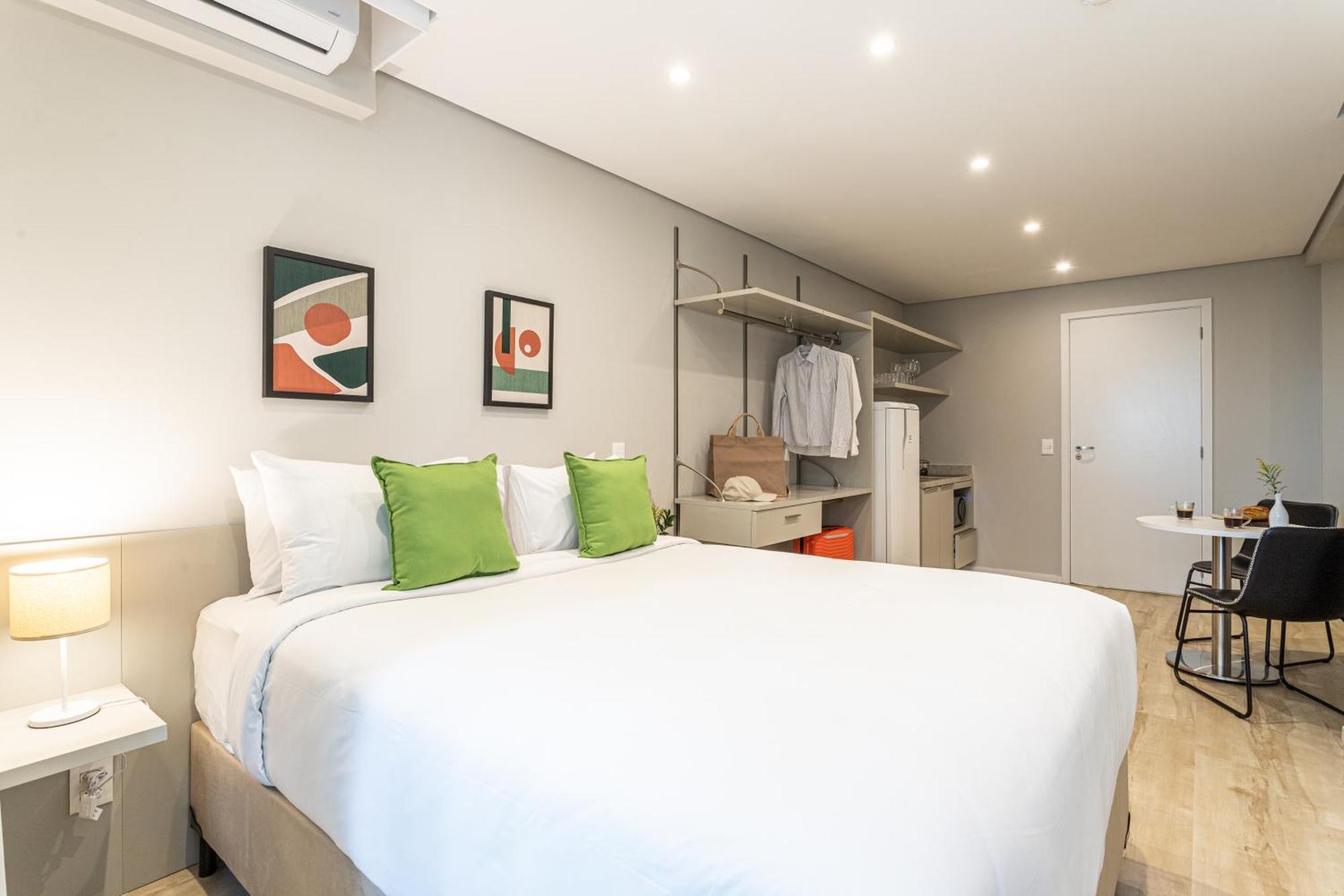 Predio Completo Com Wi-fi Proximo Ao Metro Consolacao E Ao Masp - Next Bela Cintra Apartment *