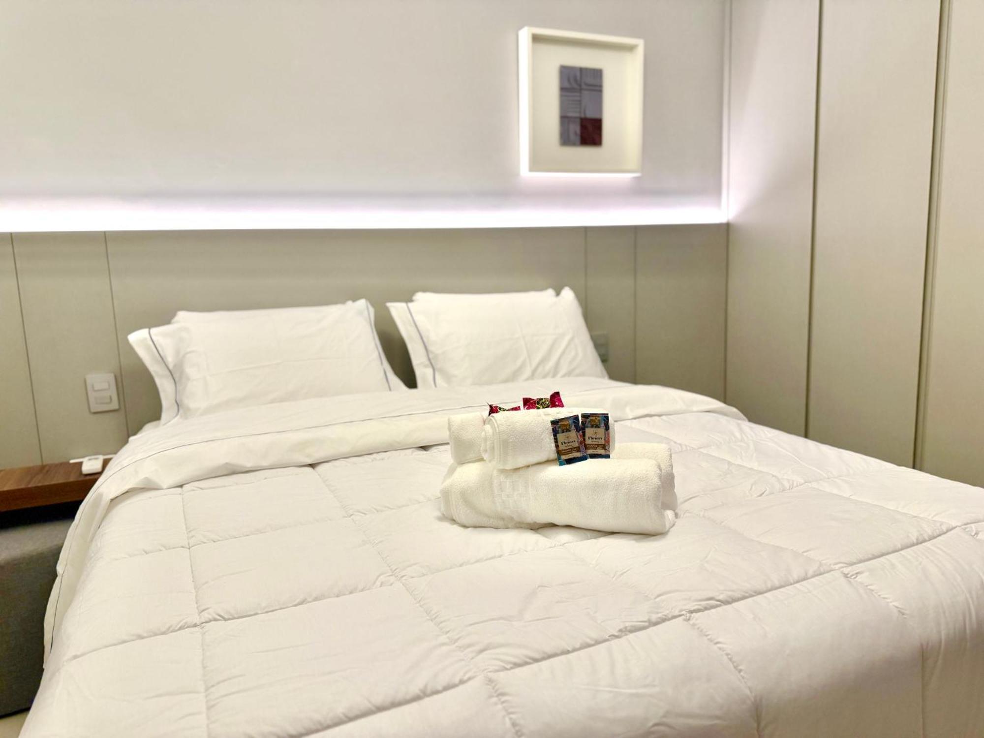 2402 - Rentaqui Elegance Paulista Apartment *