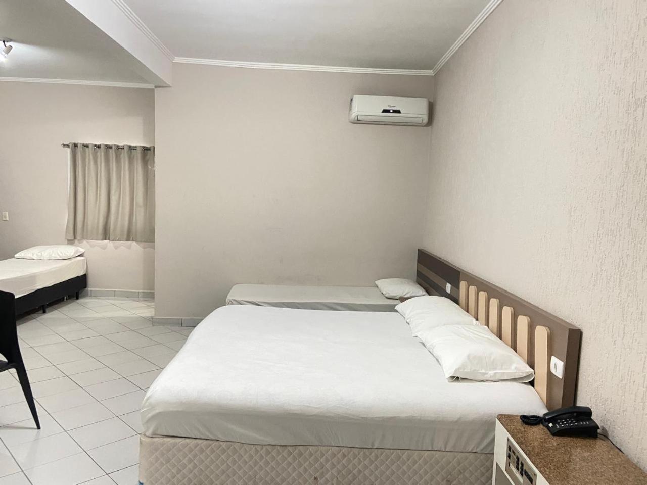 Khách sạn Biz 3*