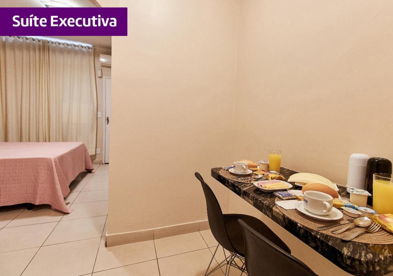 Hotel cinta Intense