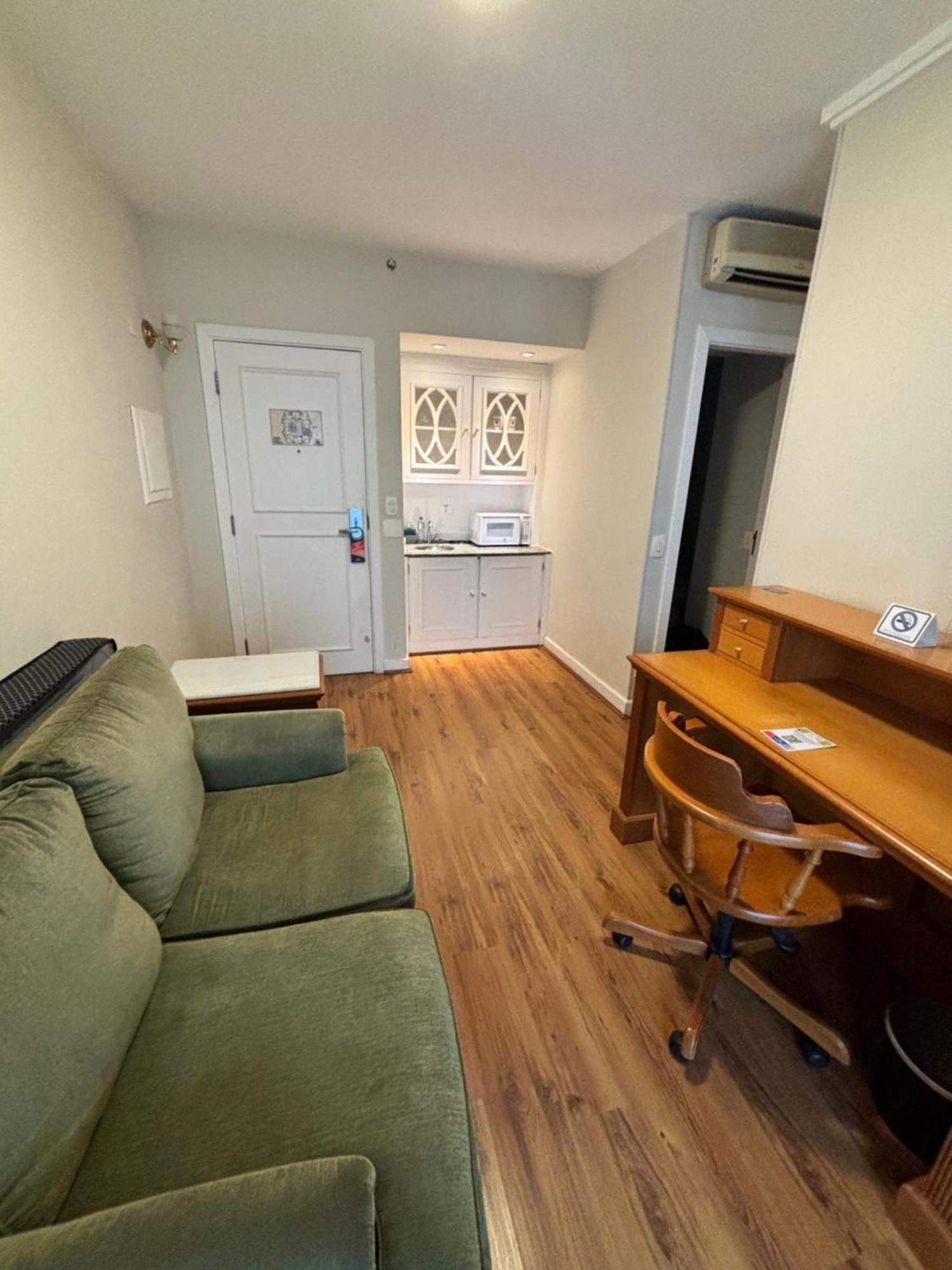 Flat Estaza Luxuoso Moema Ibirapuera Com Garagem Piscina 402 Sao Paulo