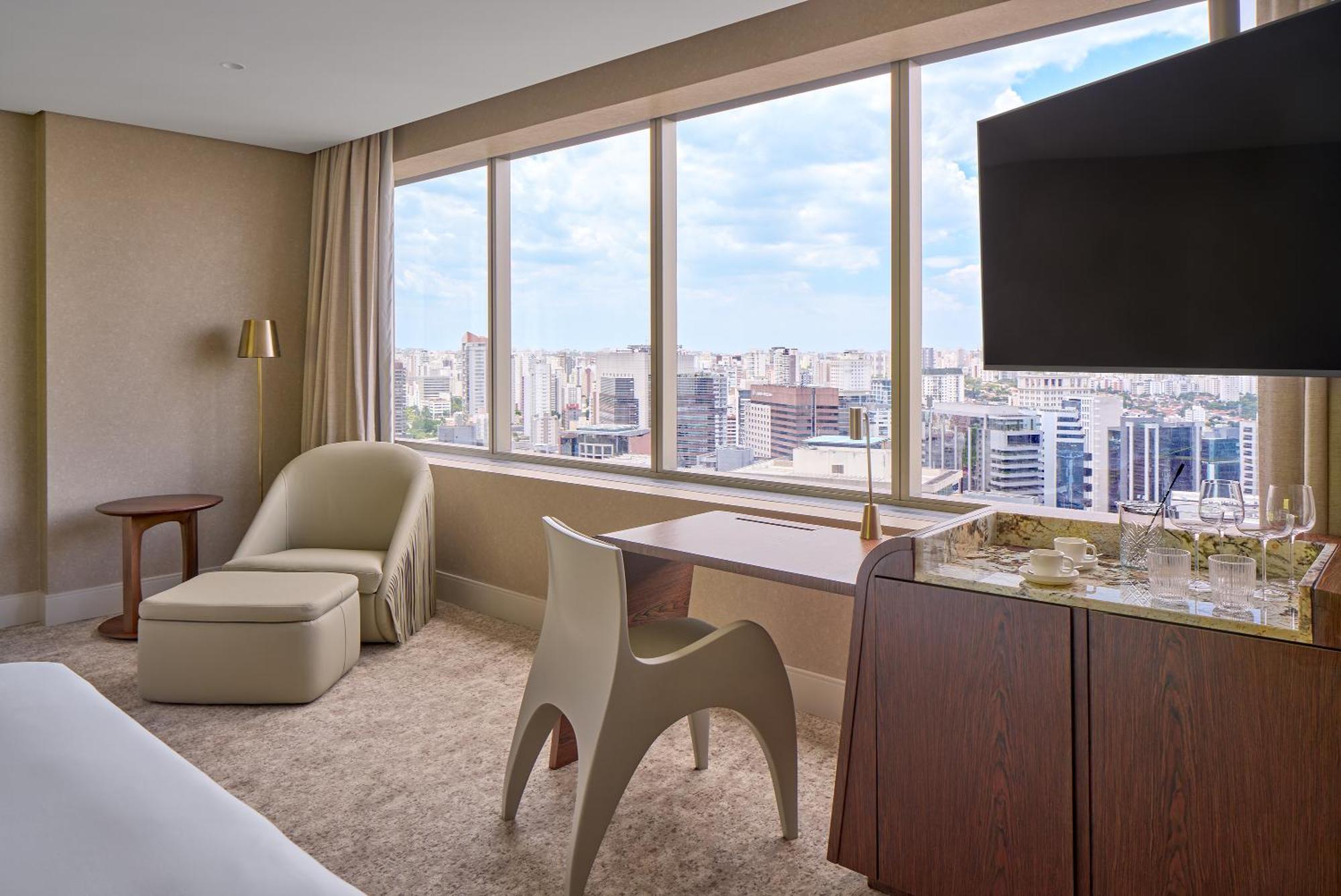 Hotel W 5*