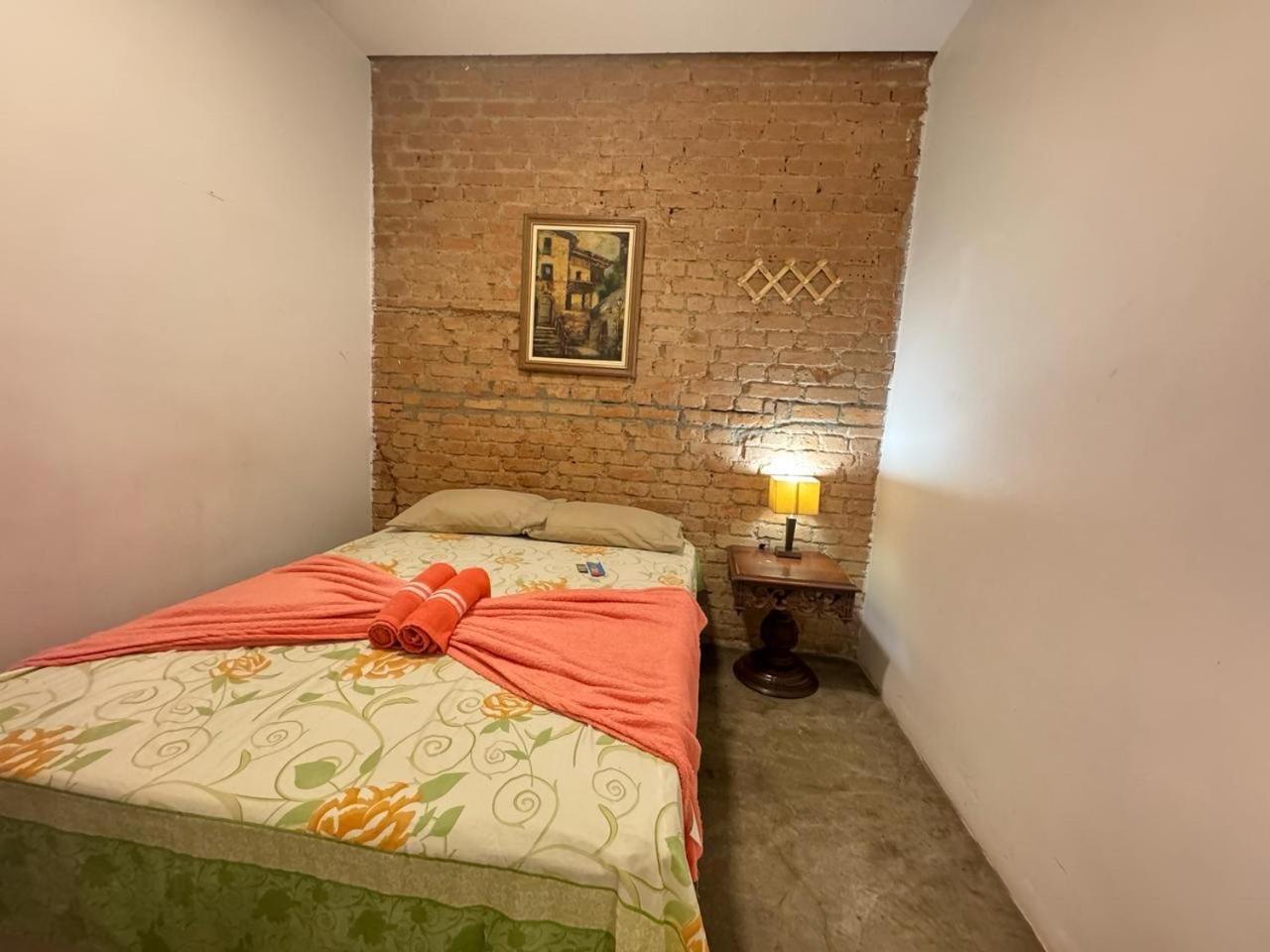 Casa Da Vo Lila - Quartos Privativos Ao Lado Do Metro Mariana E Ana Rosa! Seu Cantinho Em Sp Hostel