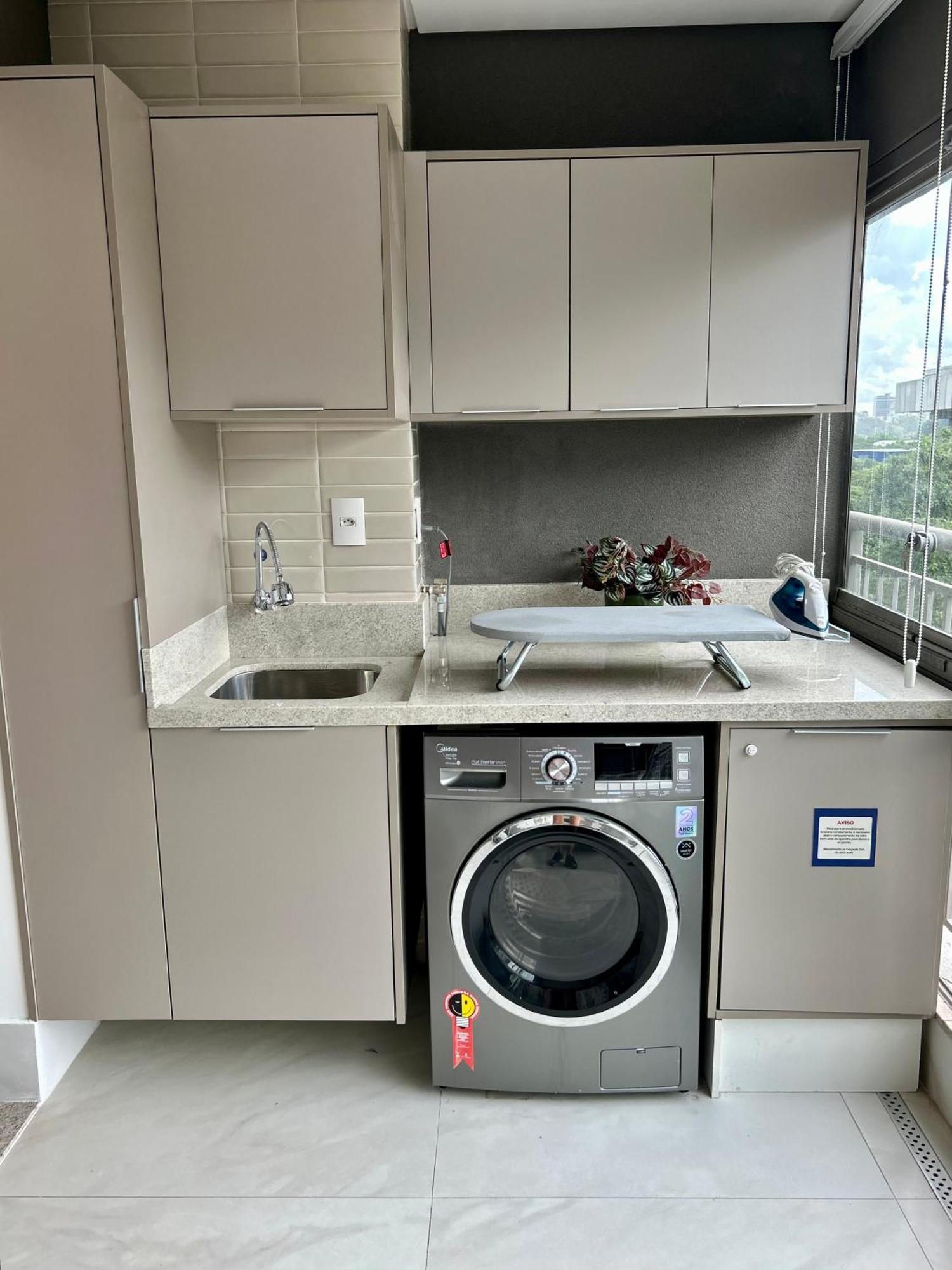 Em De Luxo-ar Condicinado-perto Do Aeroporto-parque Ibirapuera-metro-aacd-medplex-casv Apartemen *