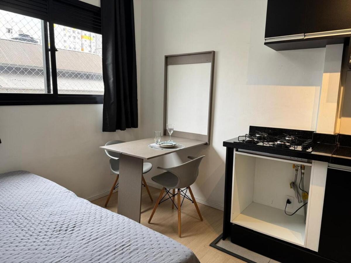 Apartment 3-apto Liberdade 450' Metro -teatro Renault