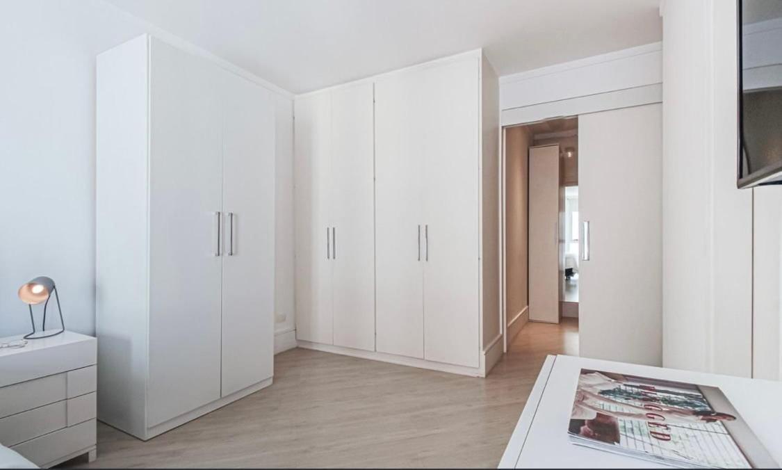 Apartment Plaza Athenee *