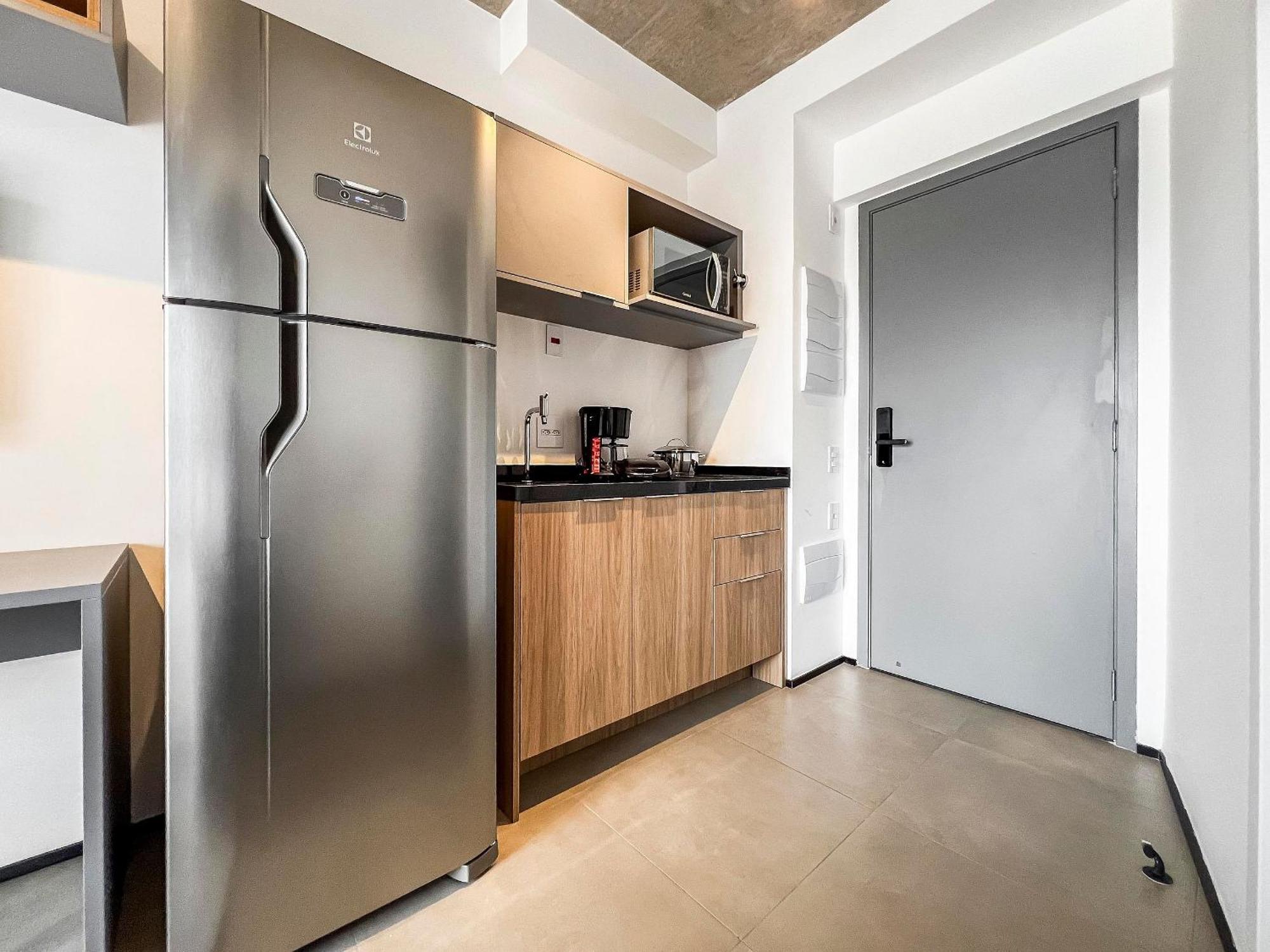 Apartment On - Melo Alves *