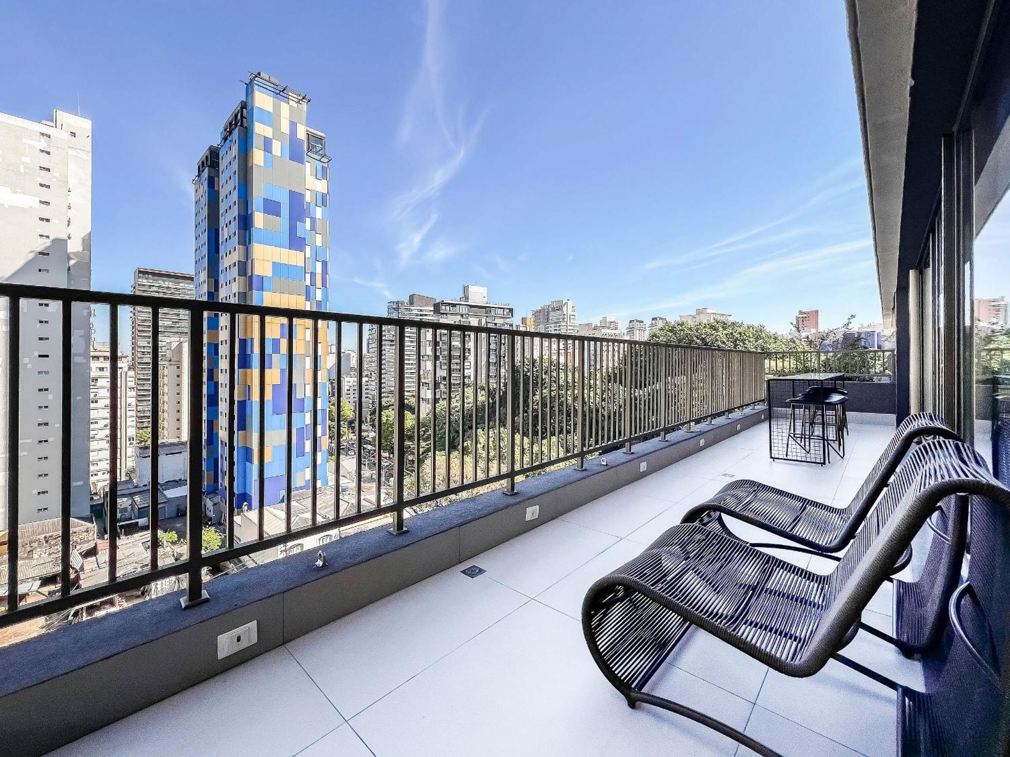 Apartment On - Melo Alves