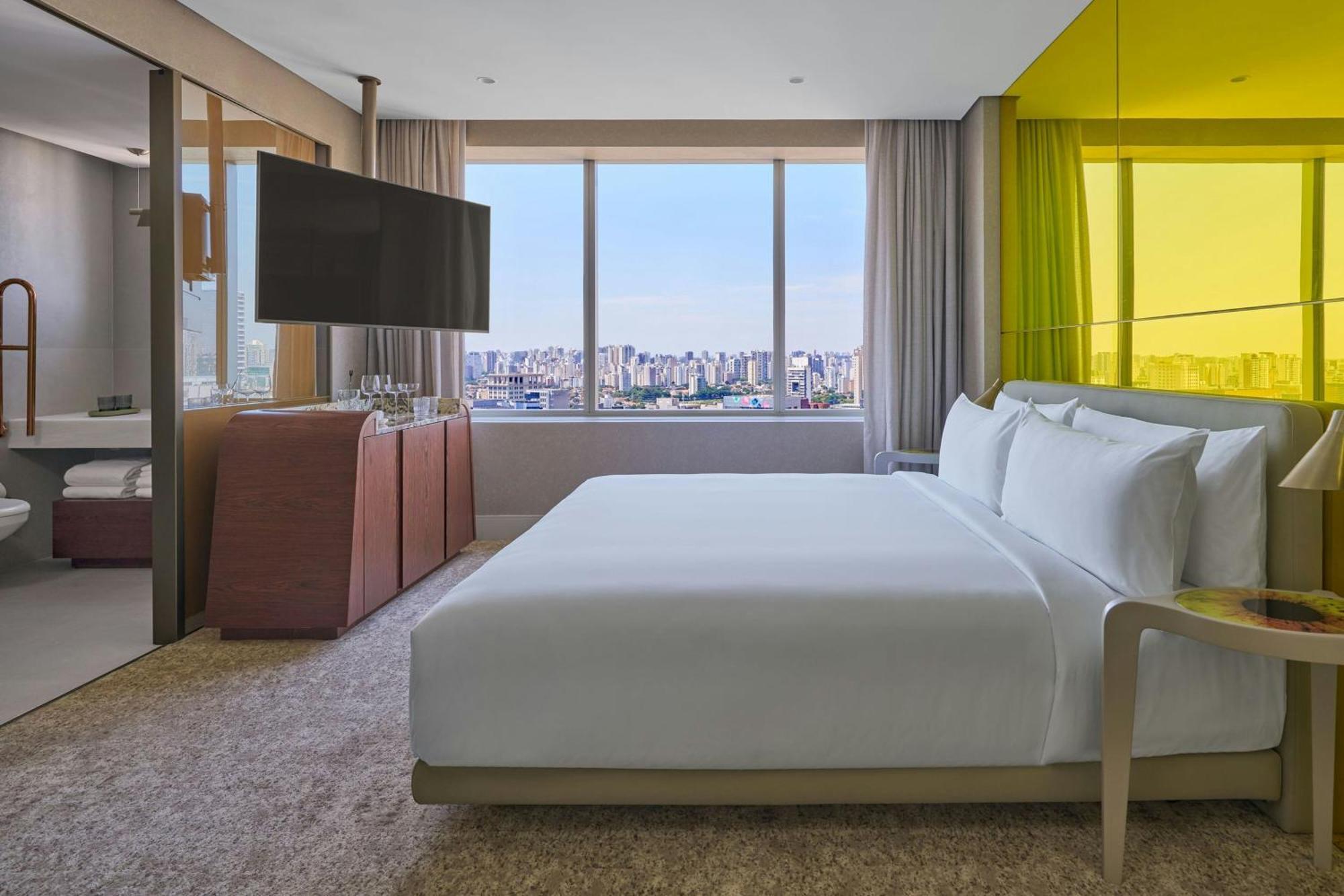 Hotel W