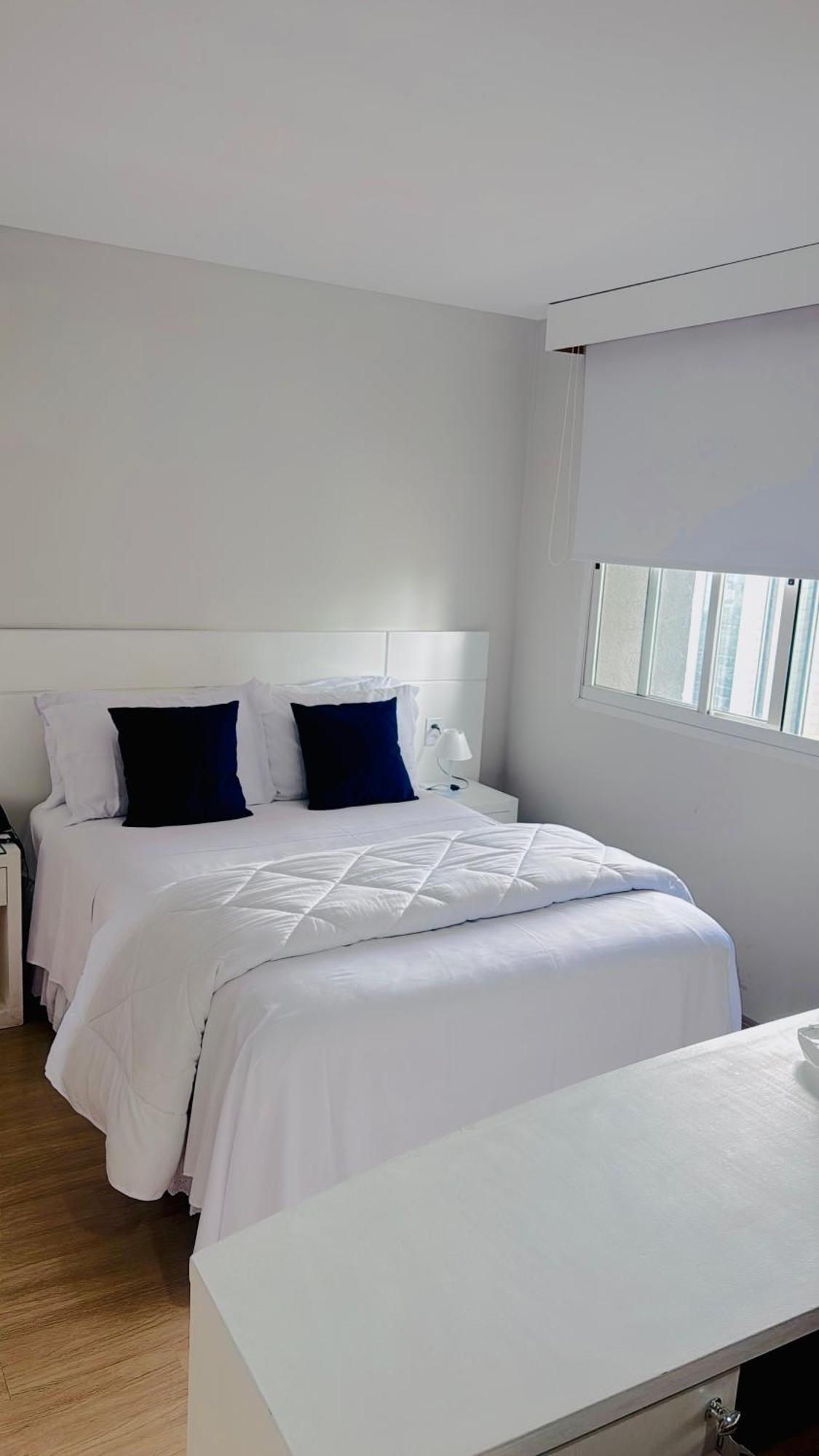 - Avenida Paulista Hotel