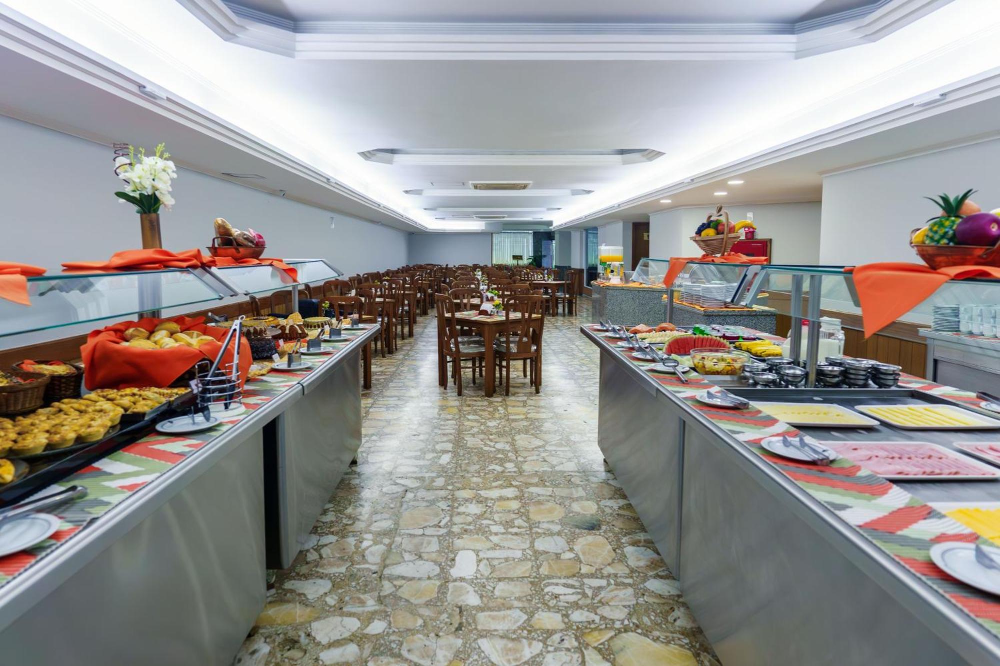 Augusta Boulevard Hotel 3*