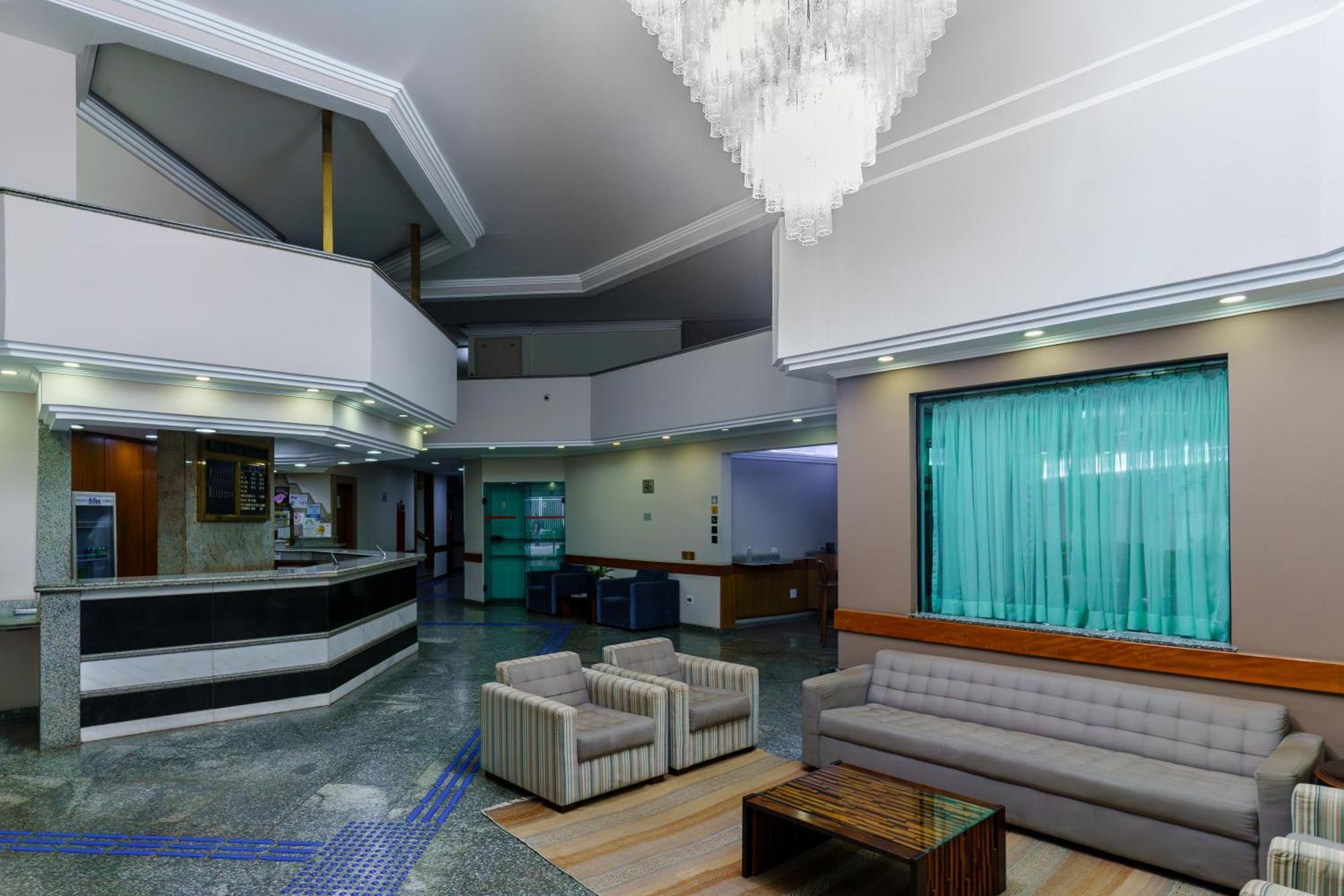 Augusta Boulevard 3*