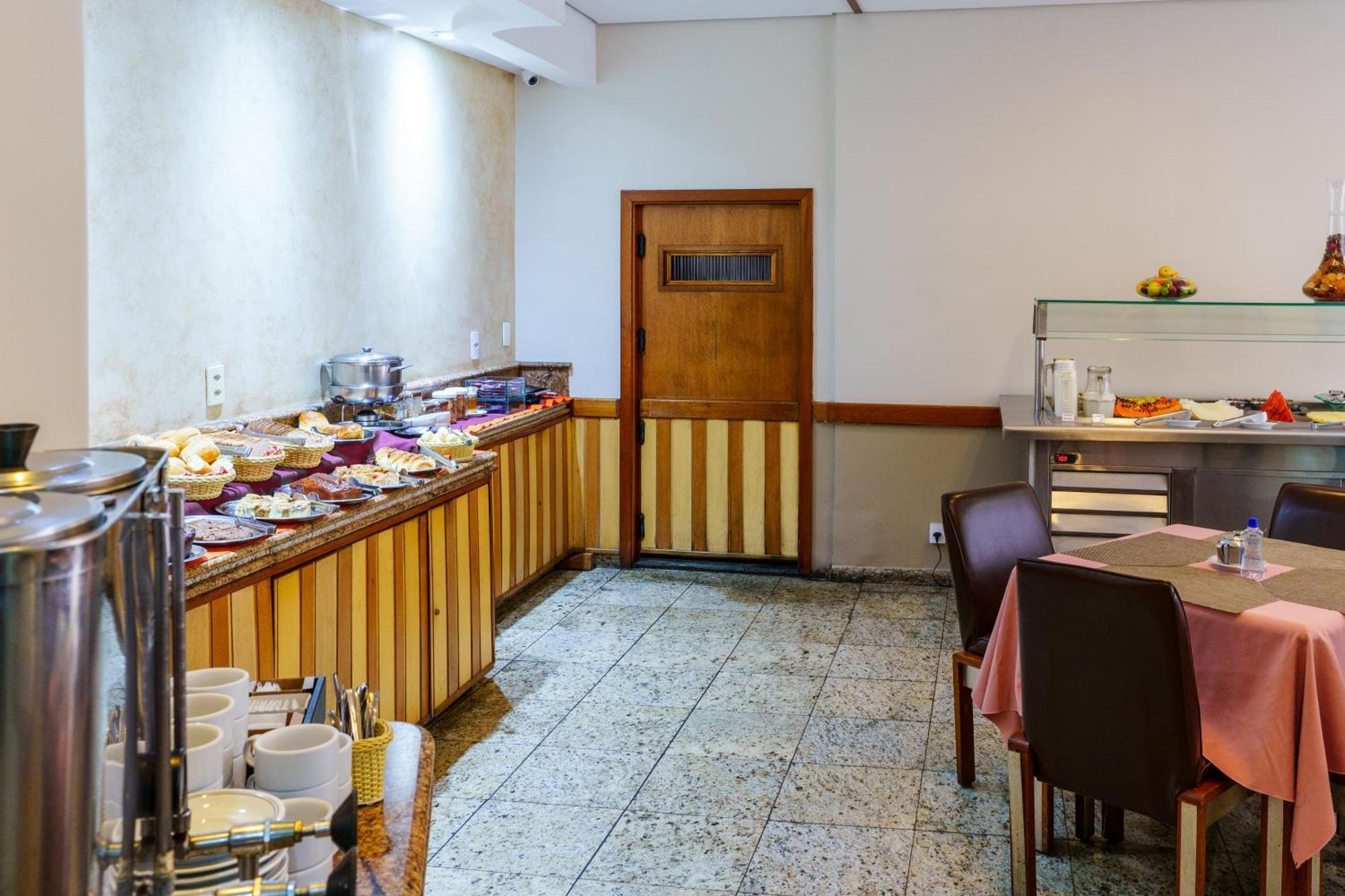 Hotel Carillon Plaza 2*