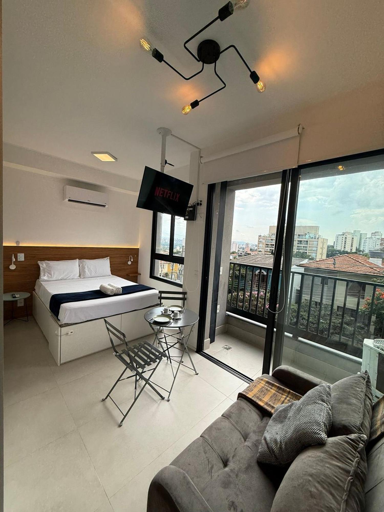 Apartment Madalena Com Ar Condicionado | Delfhy Sao Paulo