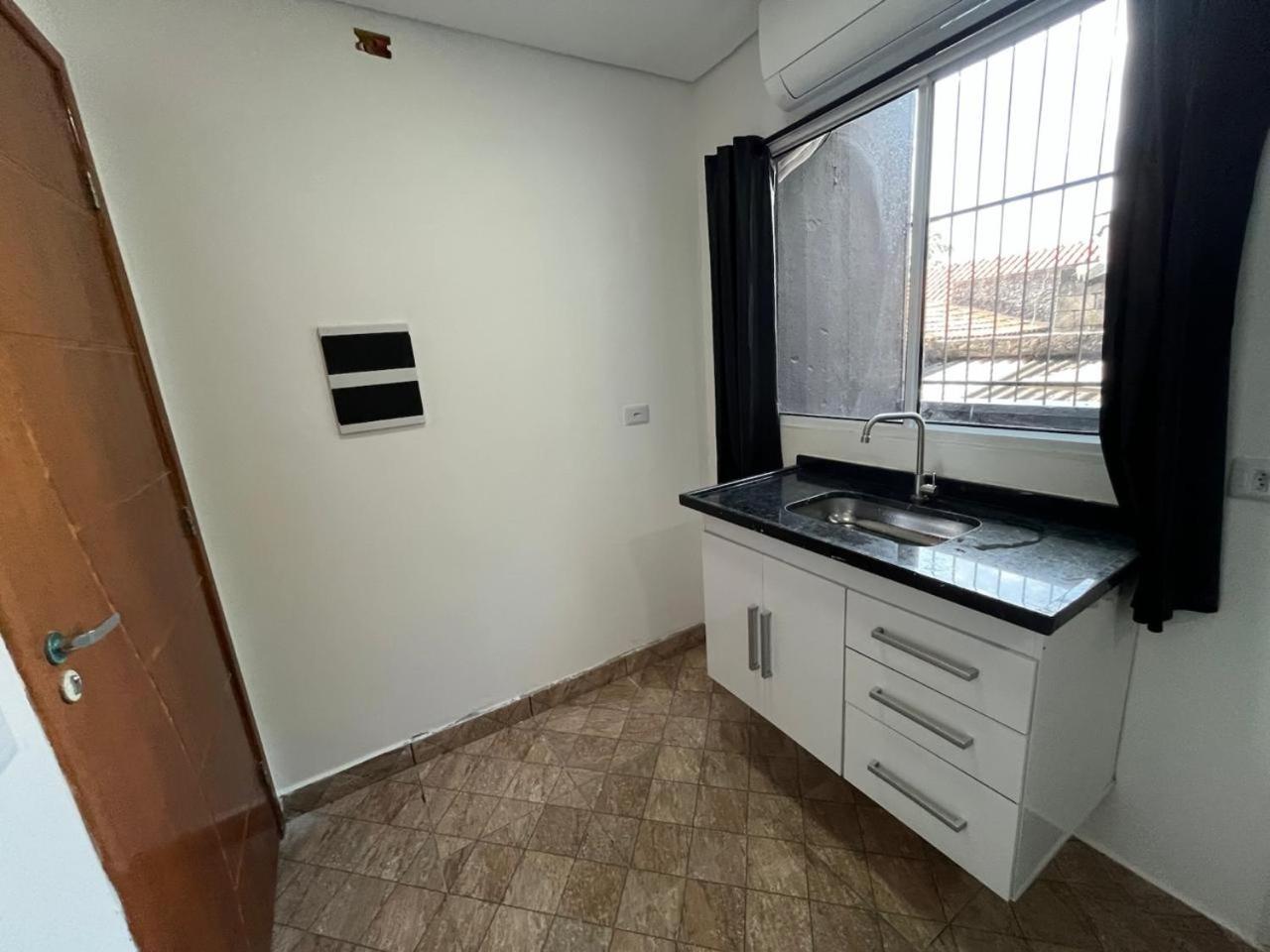 Hotel Residencial Vitoria 3 *