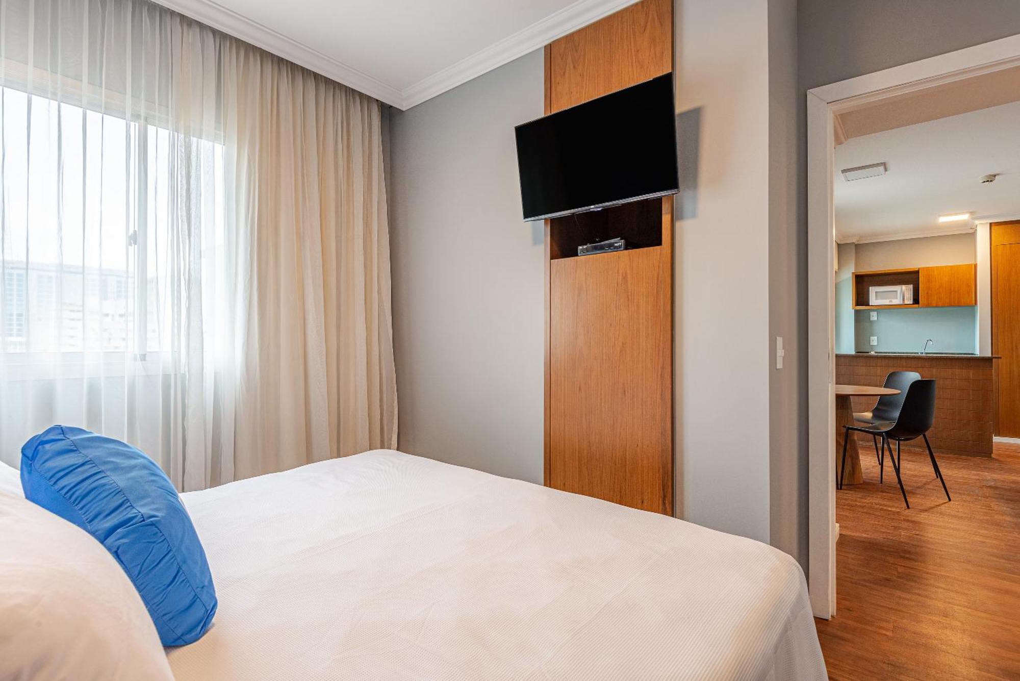 Roomo Bela Cintra Residencial Apartment