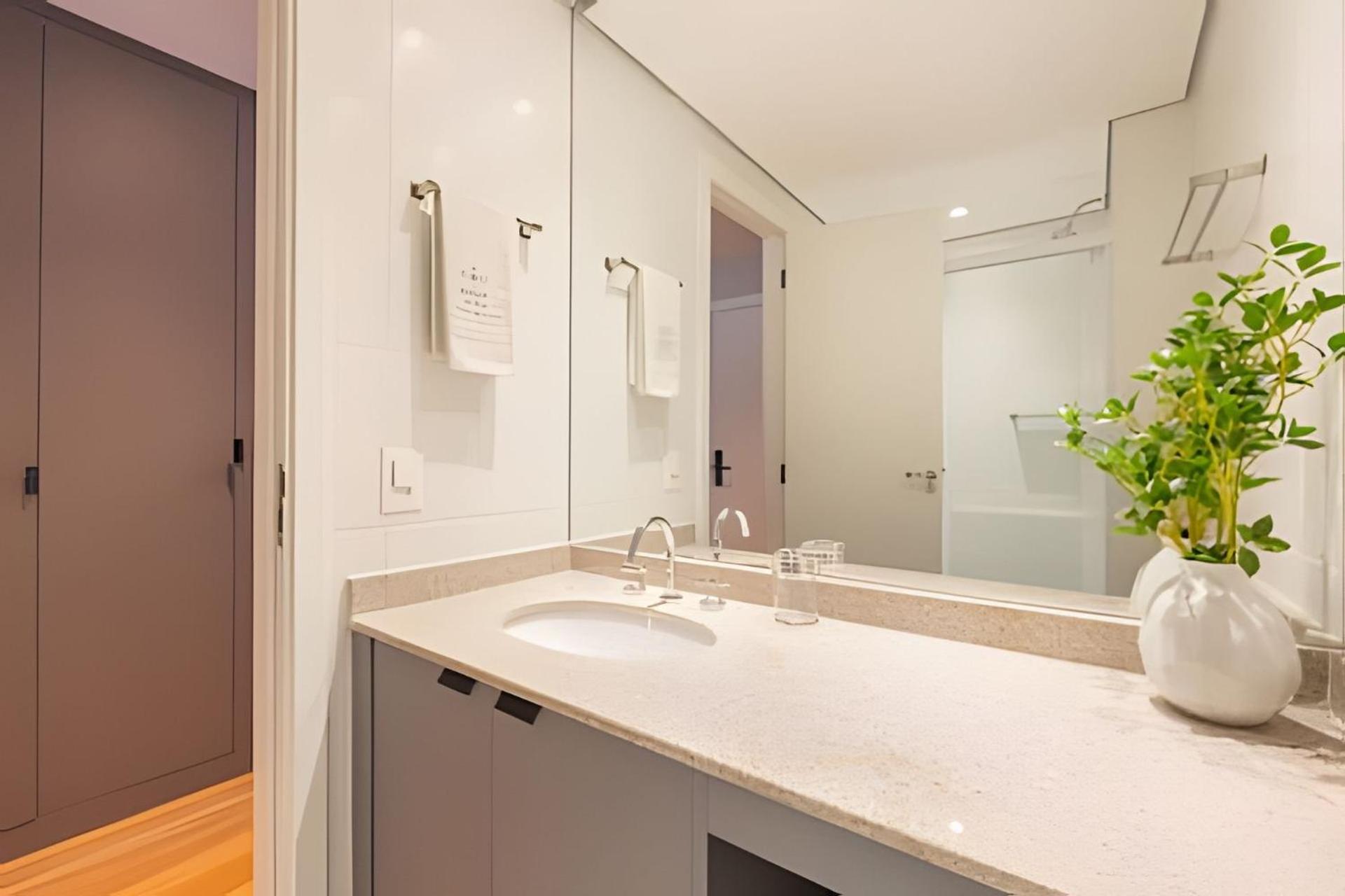 Apartemen Easy Star - Belo Com Cama Queen No Coracao Do Brooklin - Sc03i *