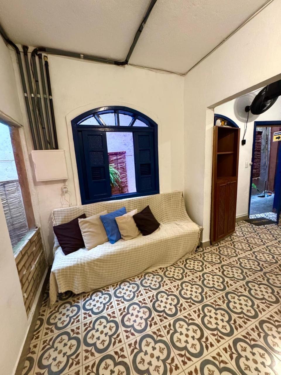 Kapselhotel Pinheiros & Food