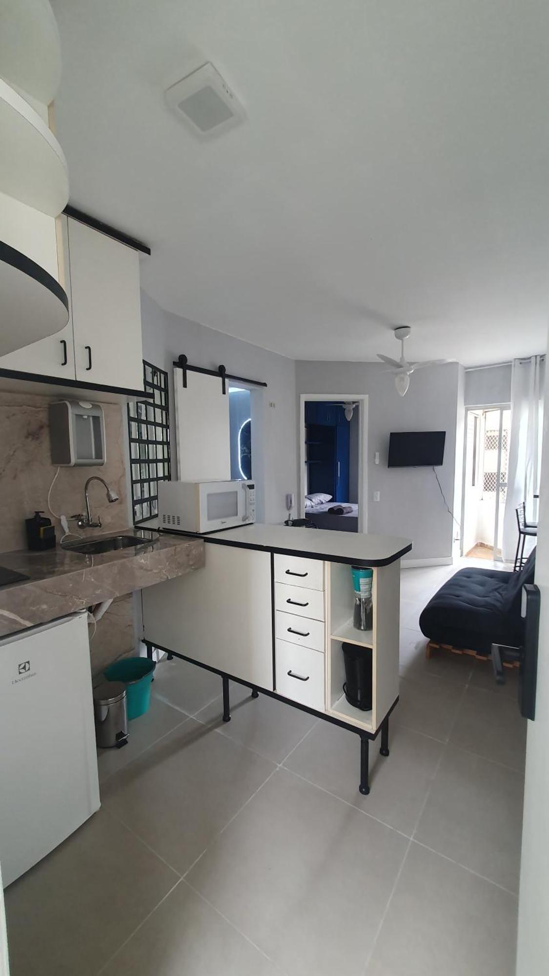Em Proximo Av Paulista E Hosp Sirio Libanes Apartemen