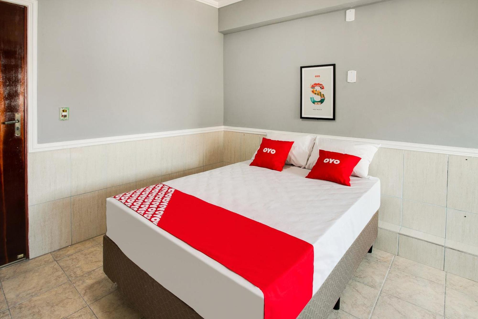Oyo Boneville, Otel 4*