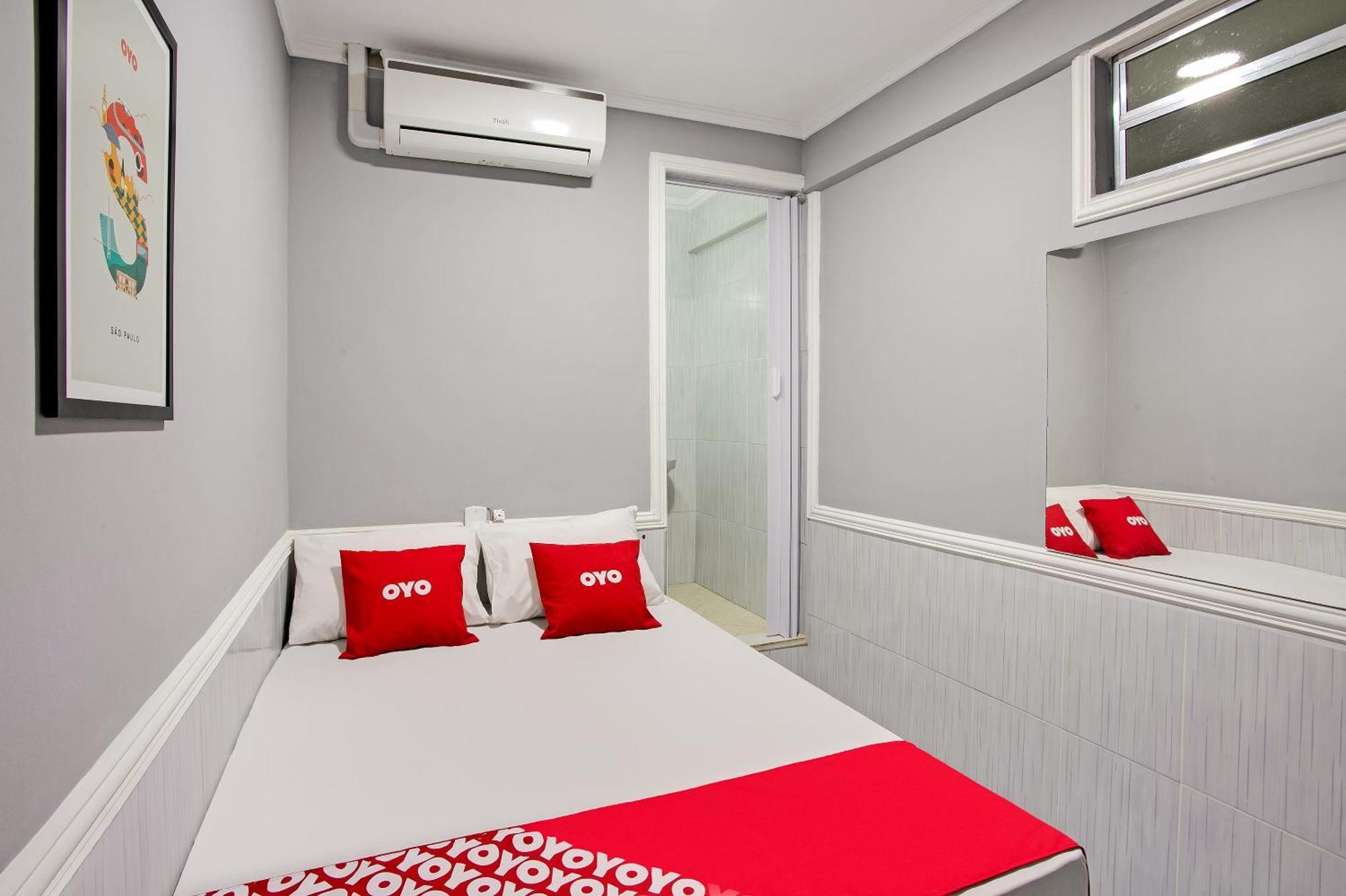 Oyo Boneville, 4*