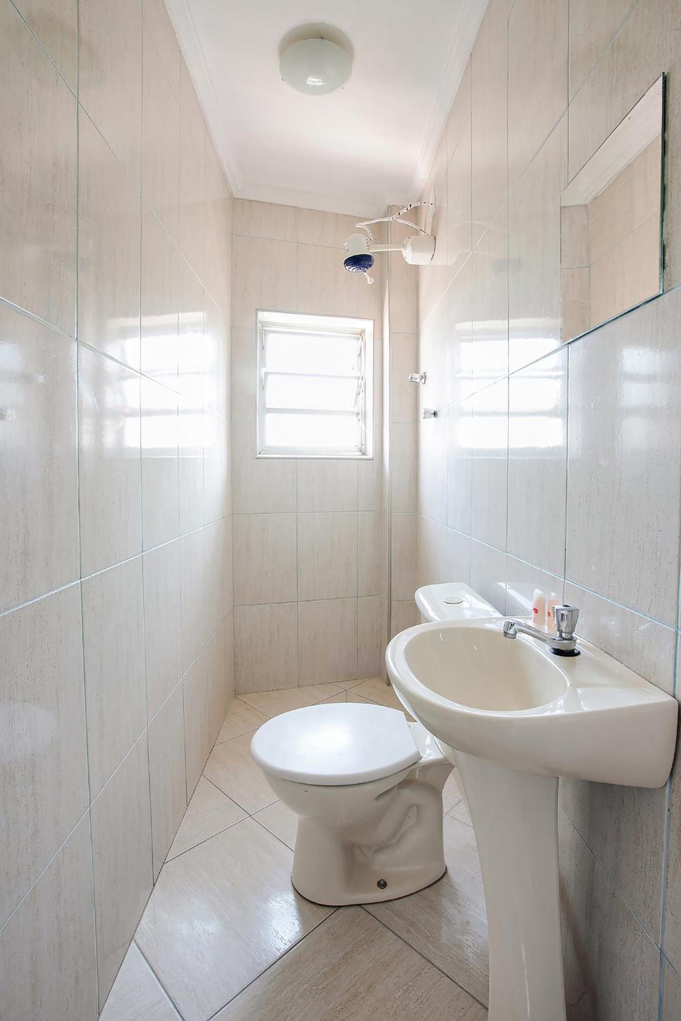 Oyo Boneville, Otel 4*