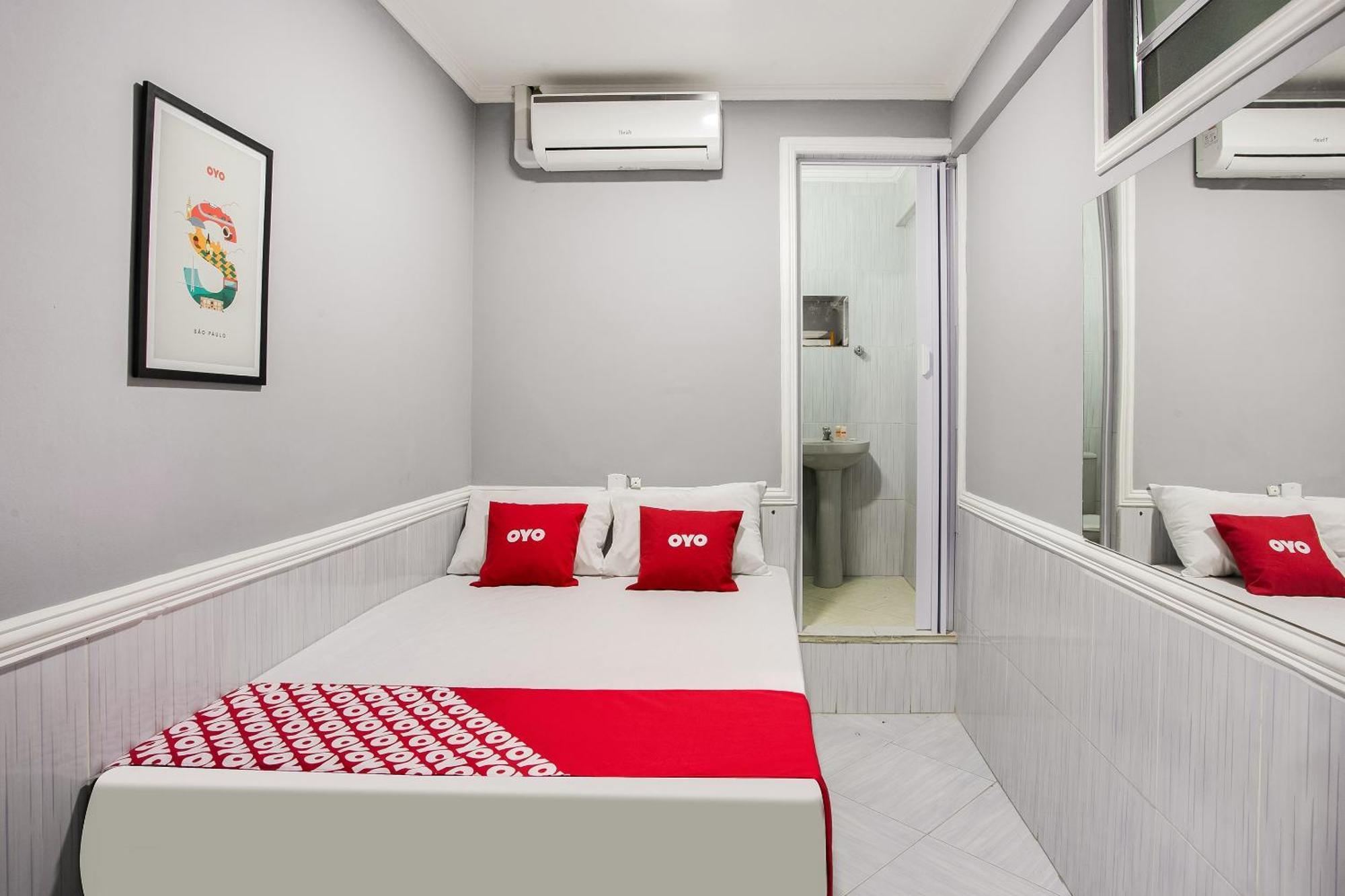Otel Oyo Boneville, 4*