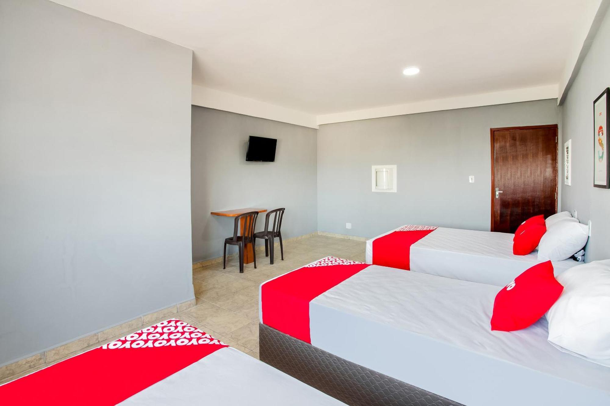Oyo Boneville, 4*
