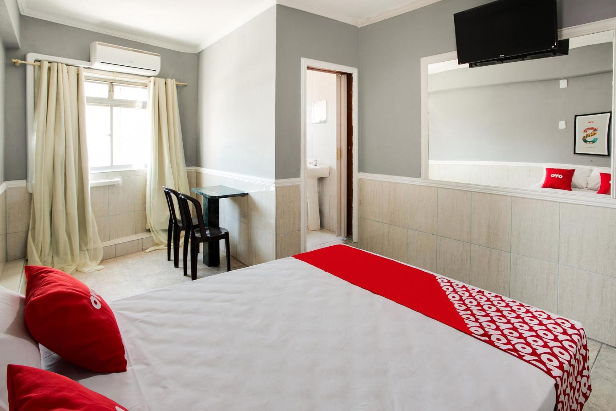 Otel Oyo Boneville,