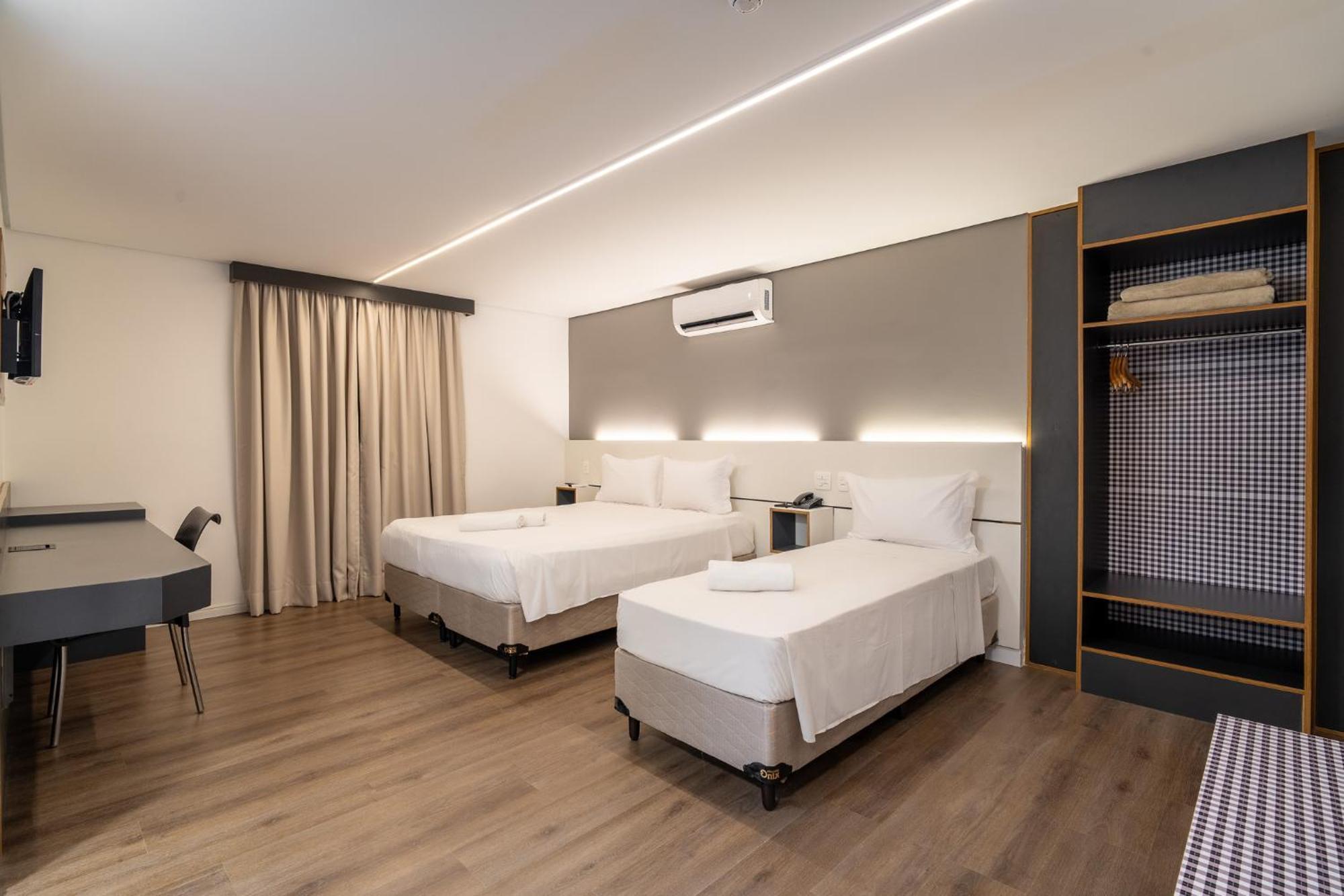 Uniclass Lapa Hotel