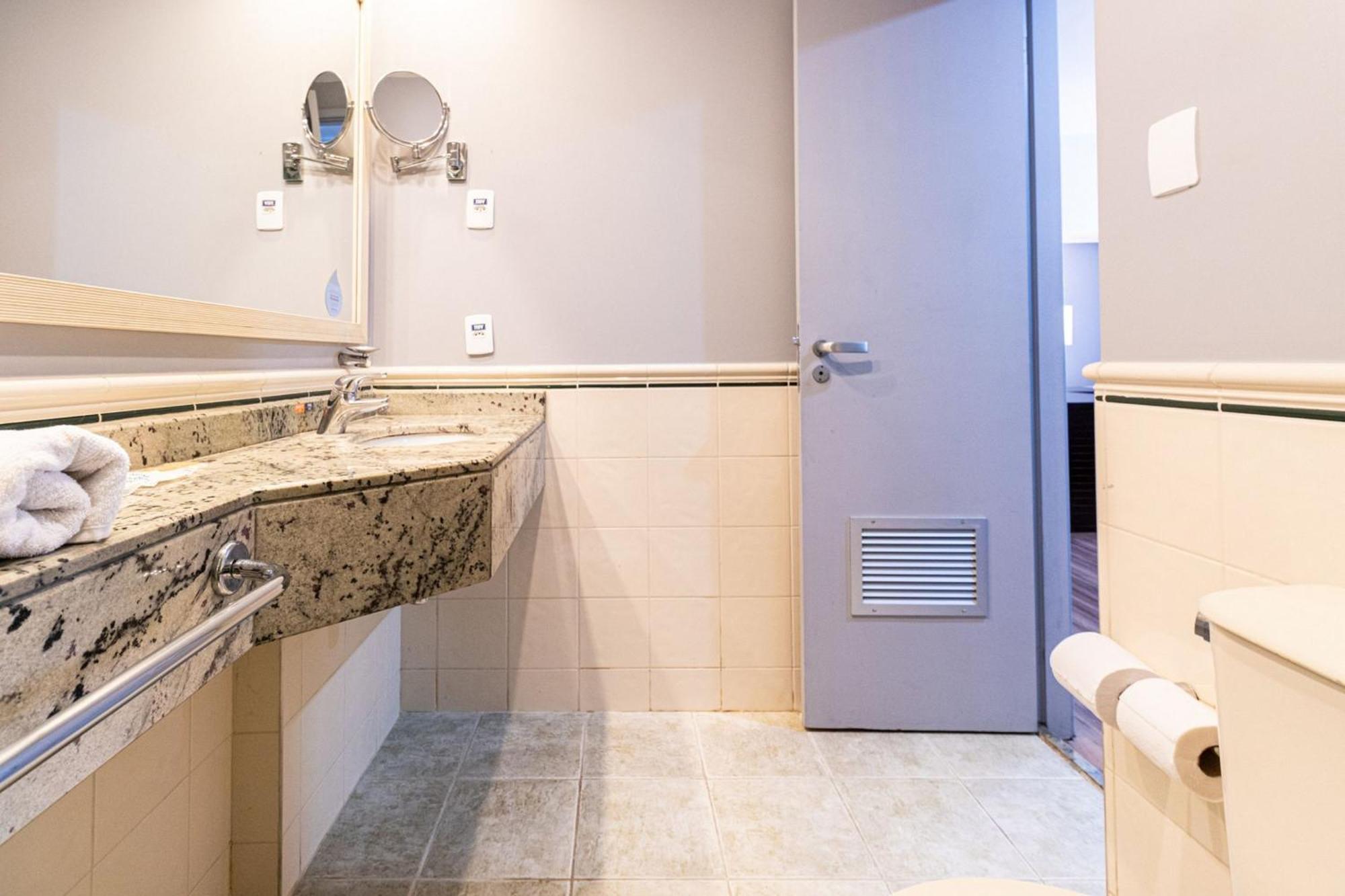 Elegance Berrini Apartamento *