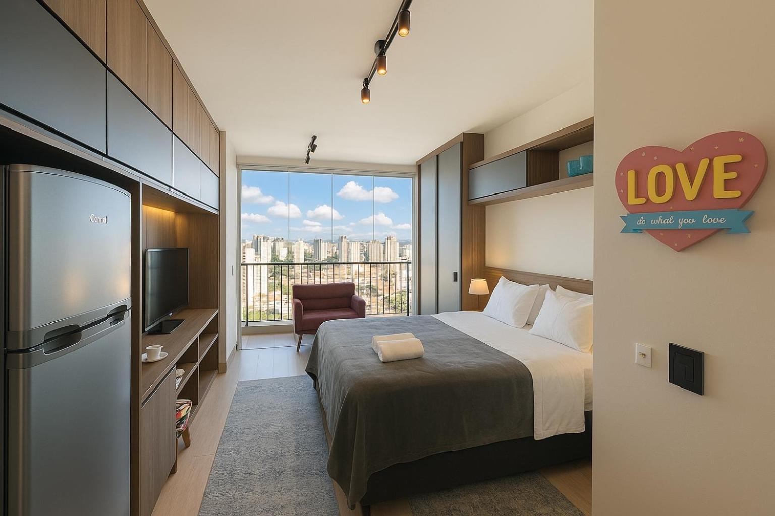 Apartment 2307 - Infinity Pool Studio, Allianz Front, Fully Equipped & Modern ! *