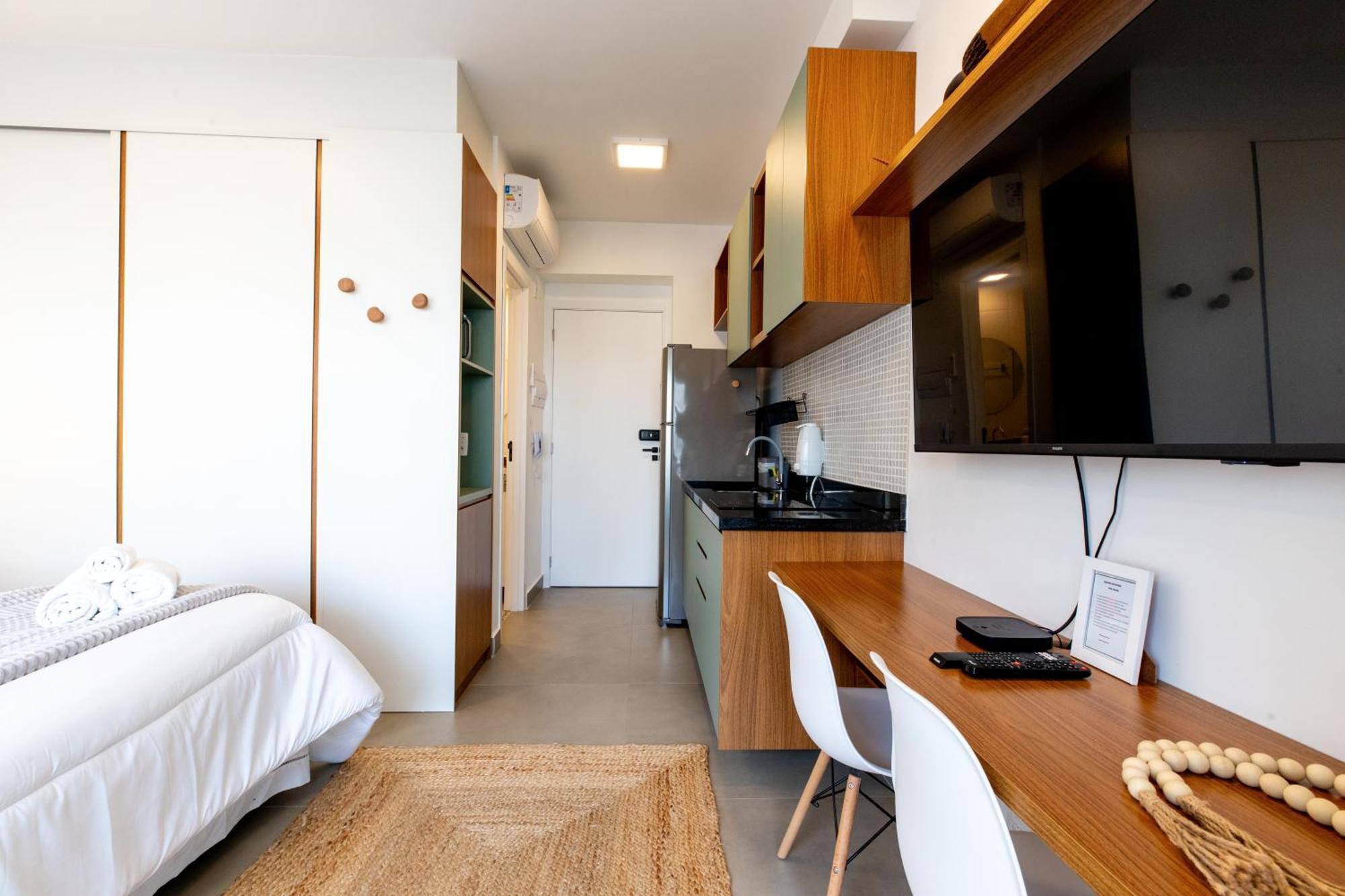 Staycy - Perdizes Em Localizacao