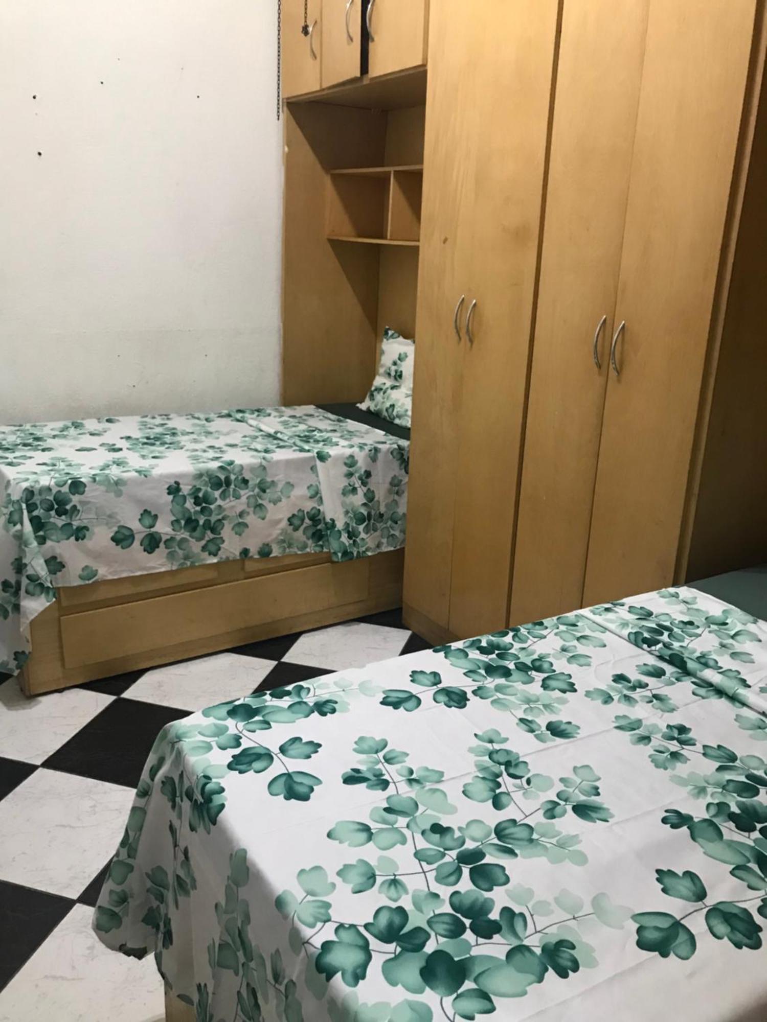 Morumbis Station Guest house *
