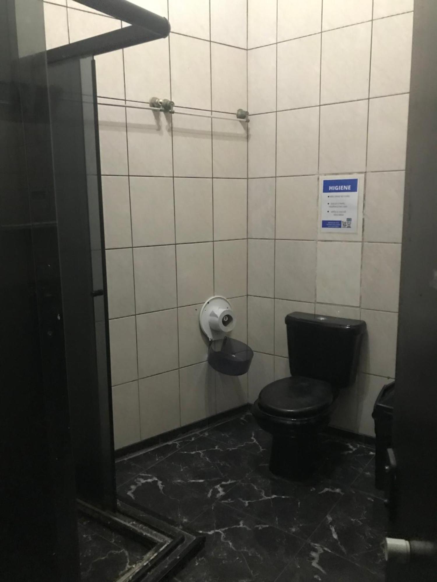 Morumbis Station Guest house *