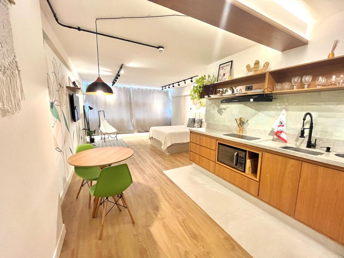 Apartamento Brasileiro No Coracao De - Perto De Tudo!!! *