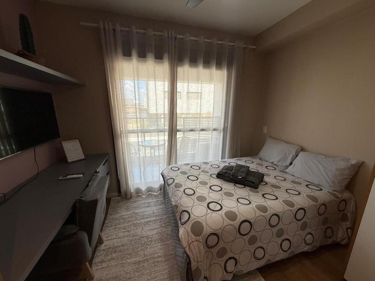 Haus Mitre Residences Apartemen