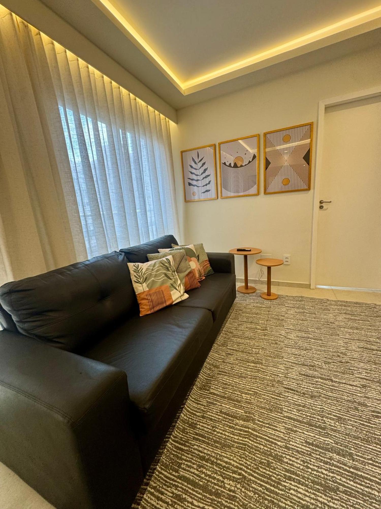 Căn hộ Uh House , Estacionamento , Piscina, Bela Vista *