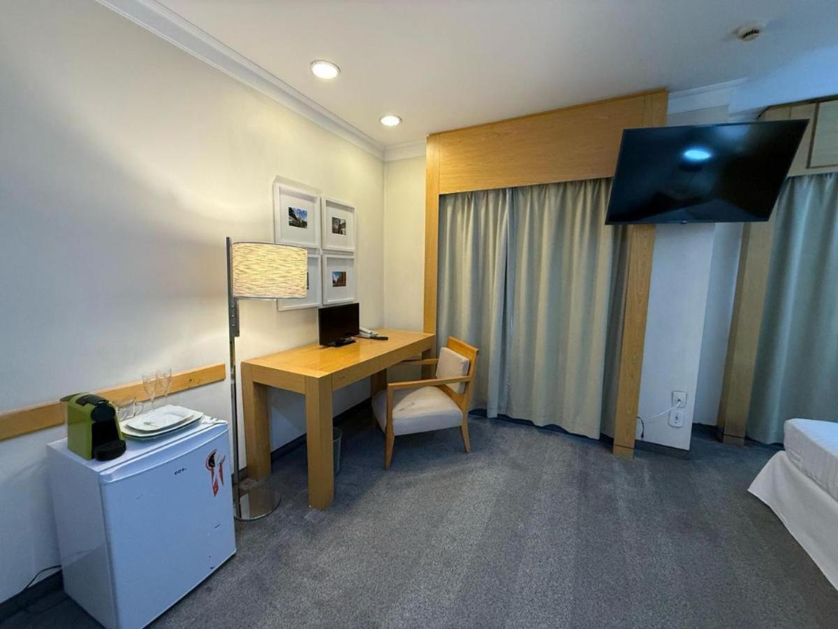 Flat Excelente Em Frente Ao Aeroporto De Congonhas - H1901 Hotel 4*